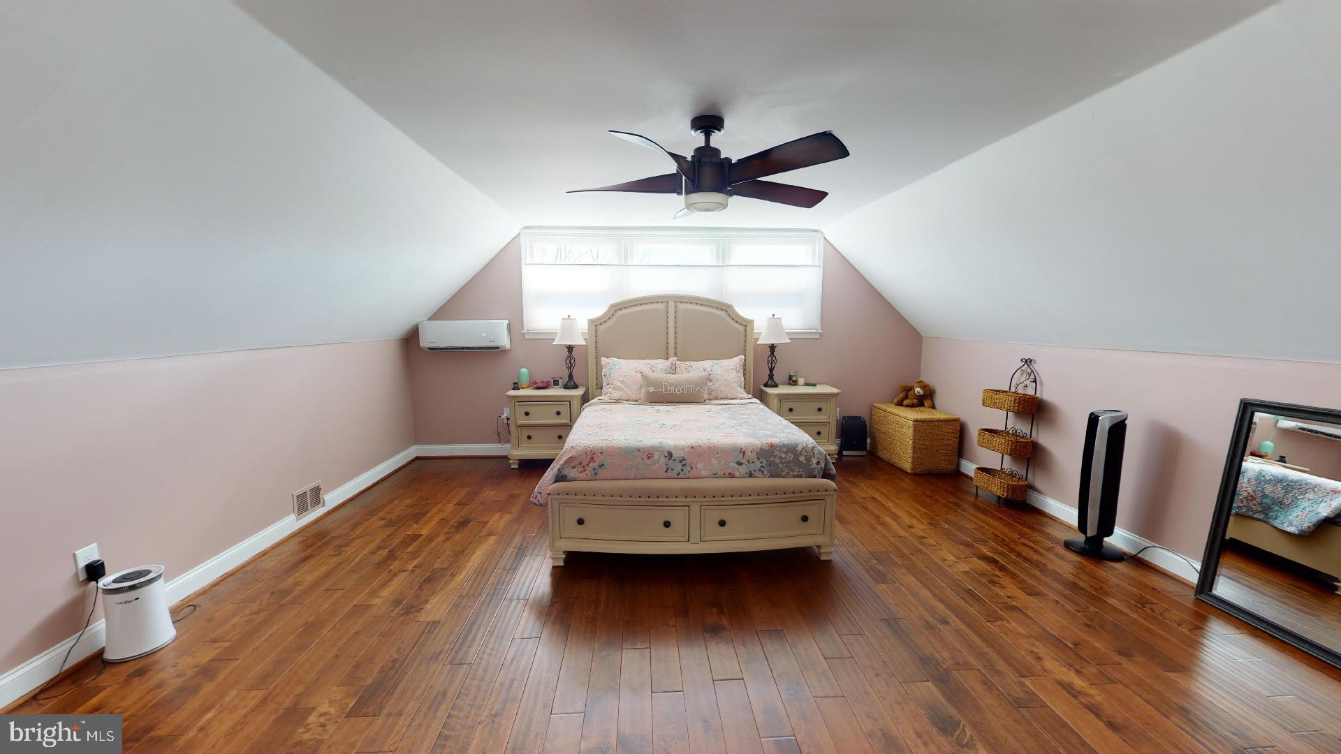 YORKTOWN AT BELAIR - Residential