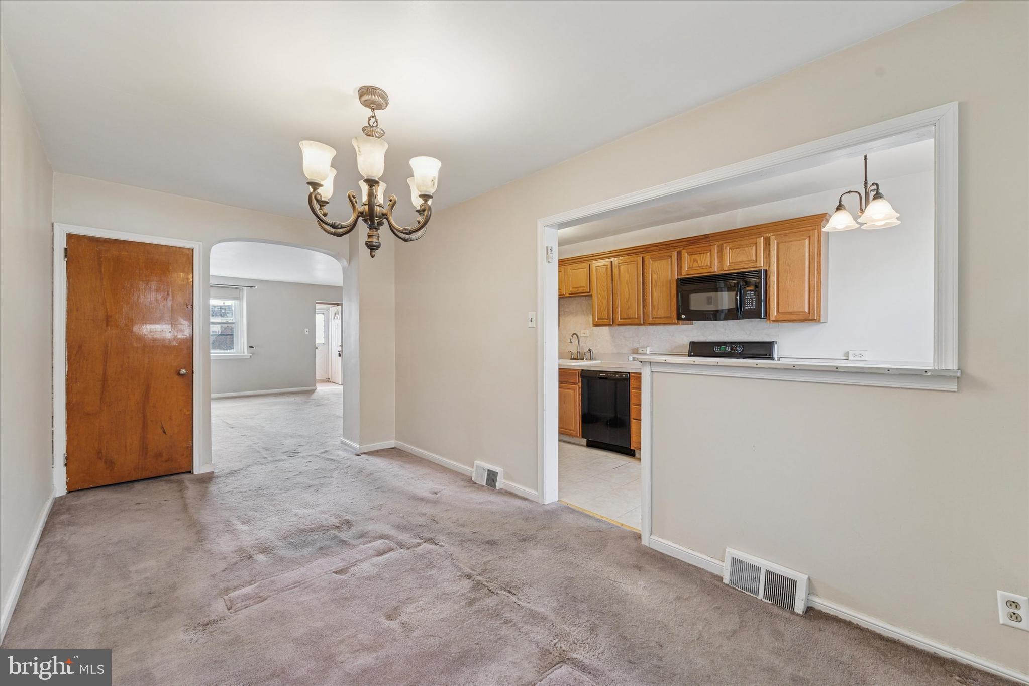 EAST OAK LANE - Residential