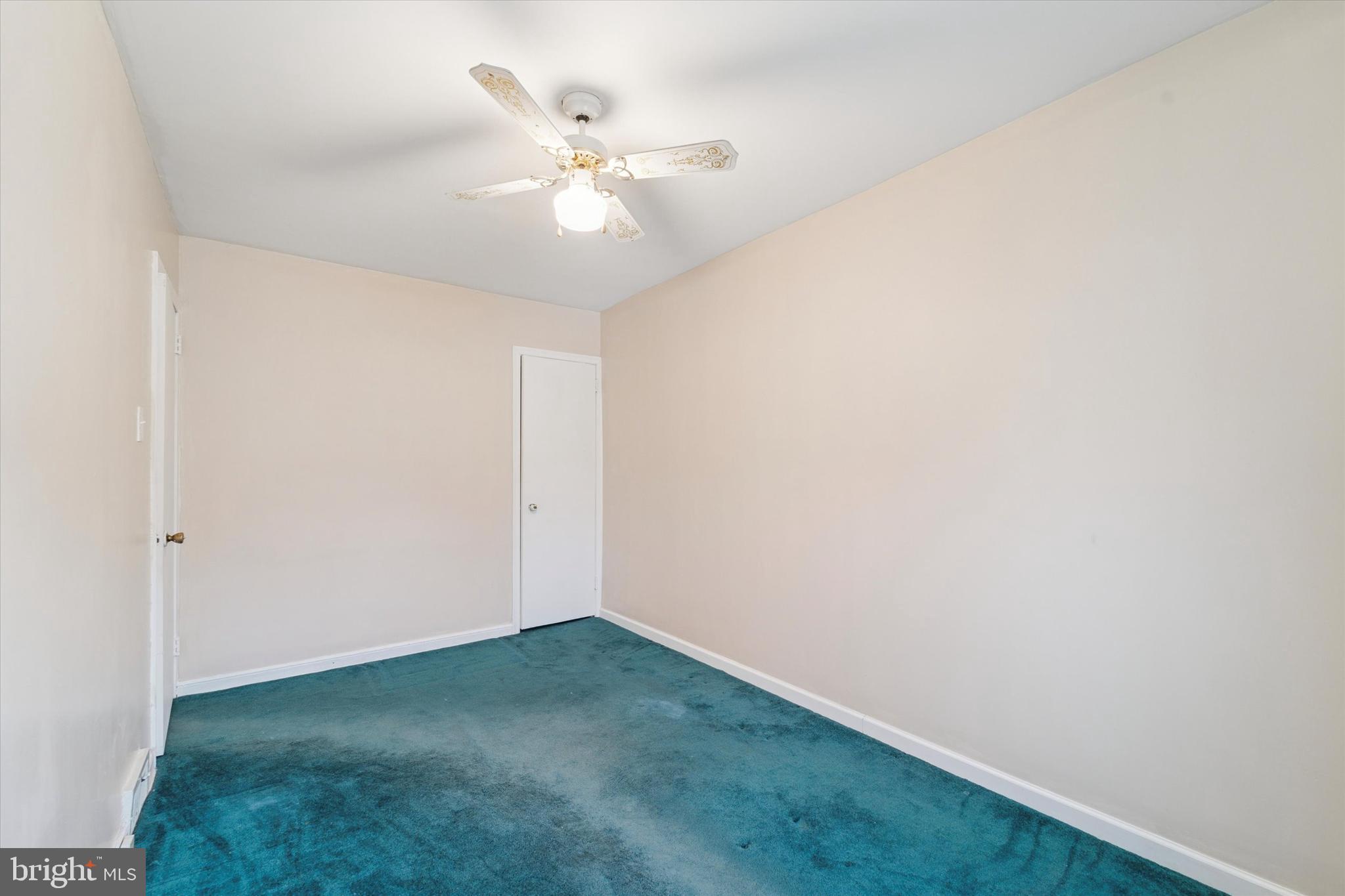 EAST OAK LANE - Residential