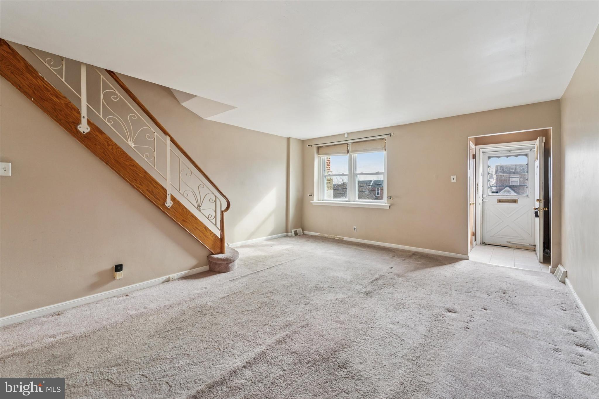 EAST OAK LANE - Residential