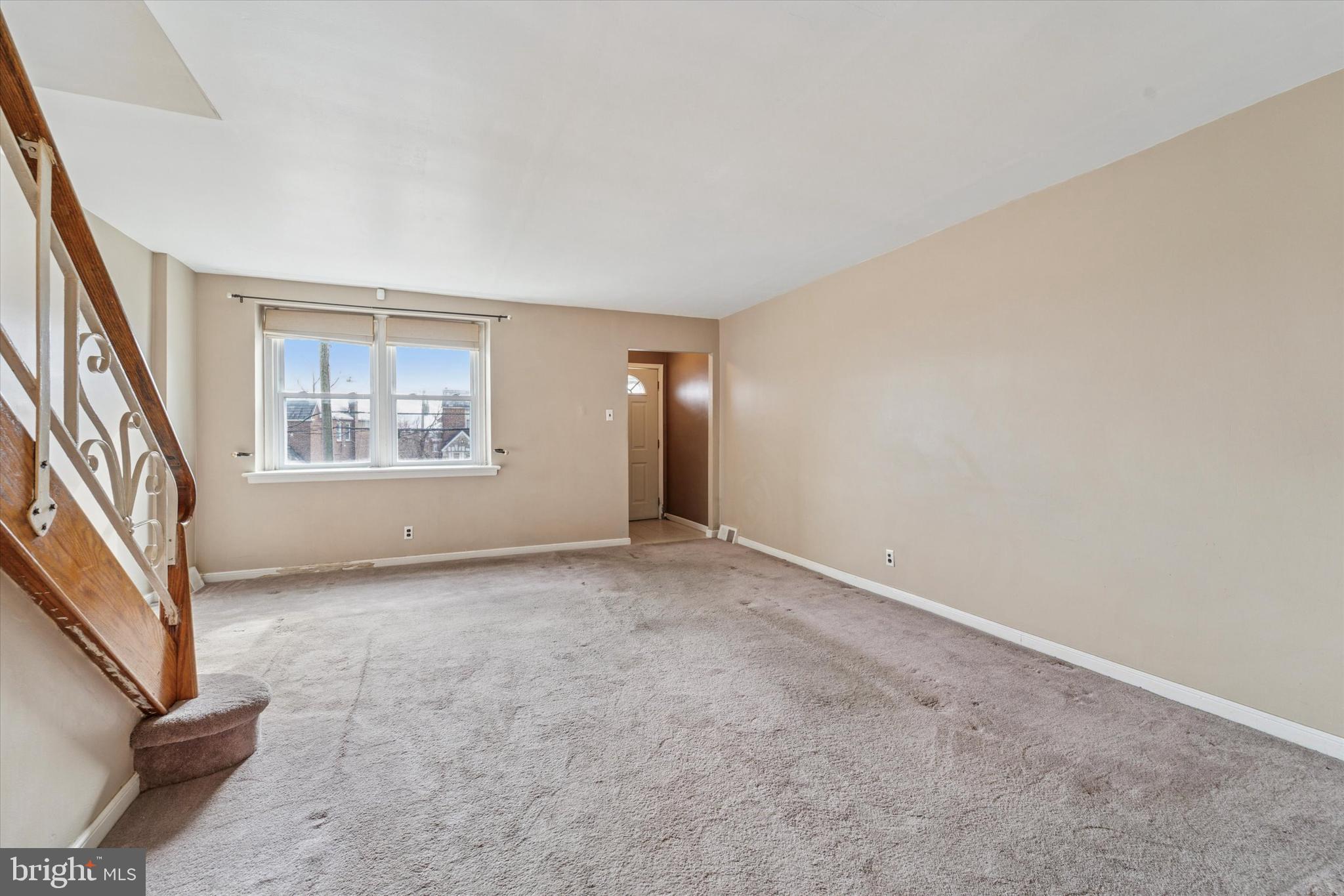 EAST OAK LANE - Residential