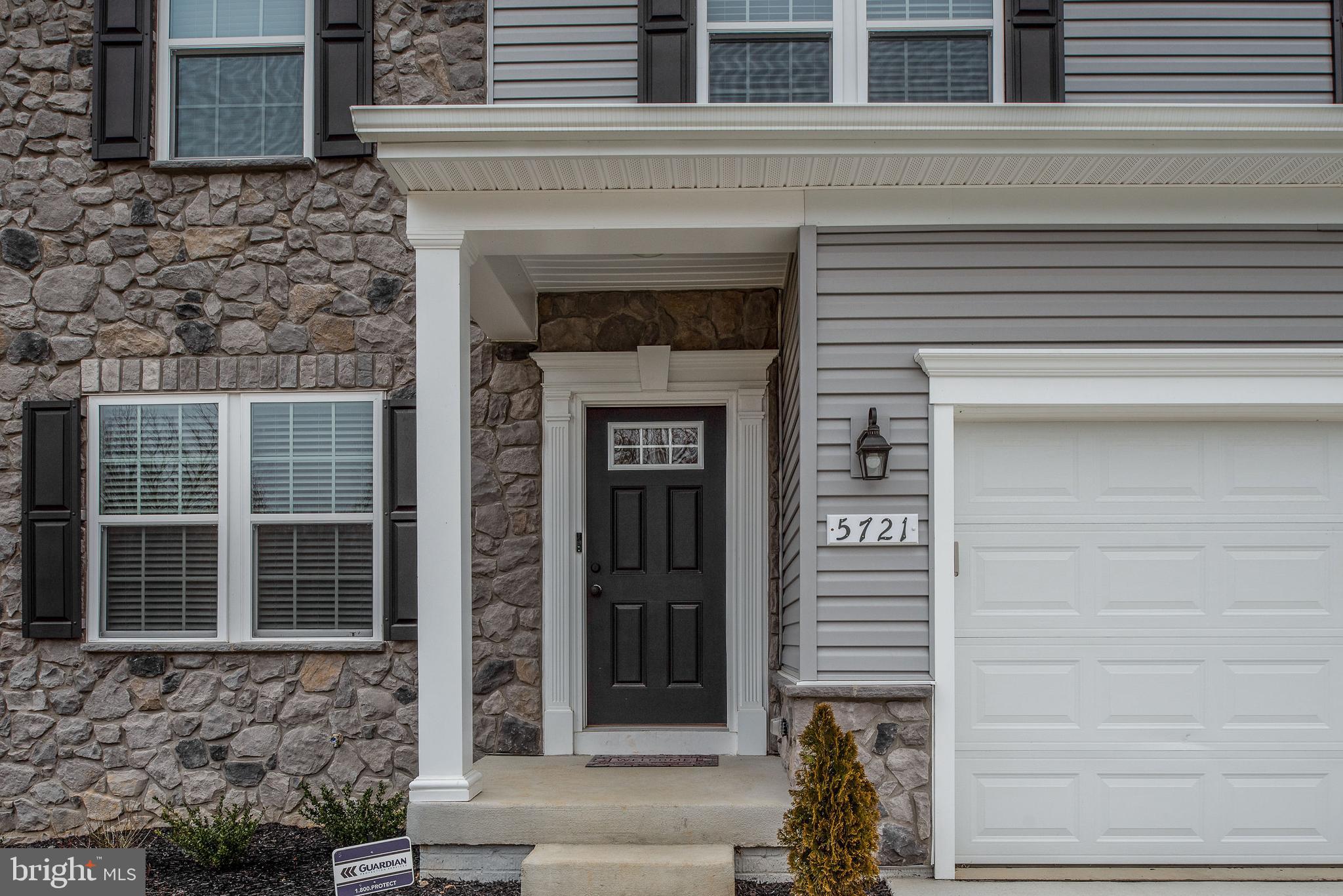 LEES PARKE - Residential