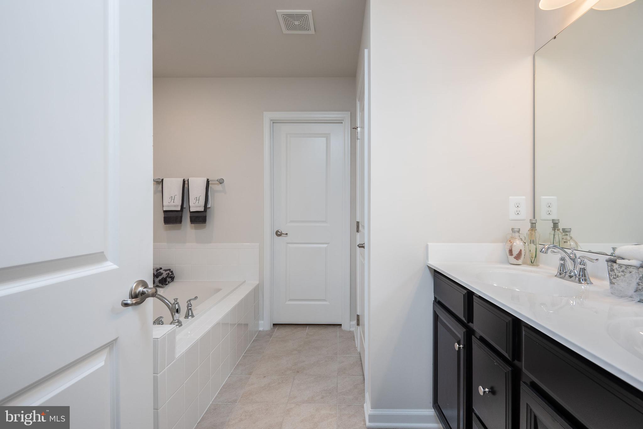 LEES PARKE - Residential