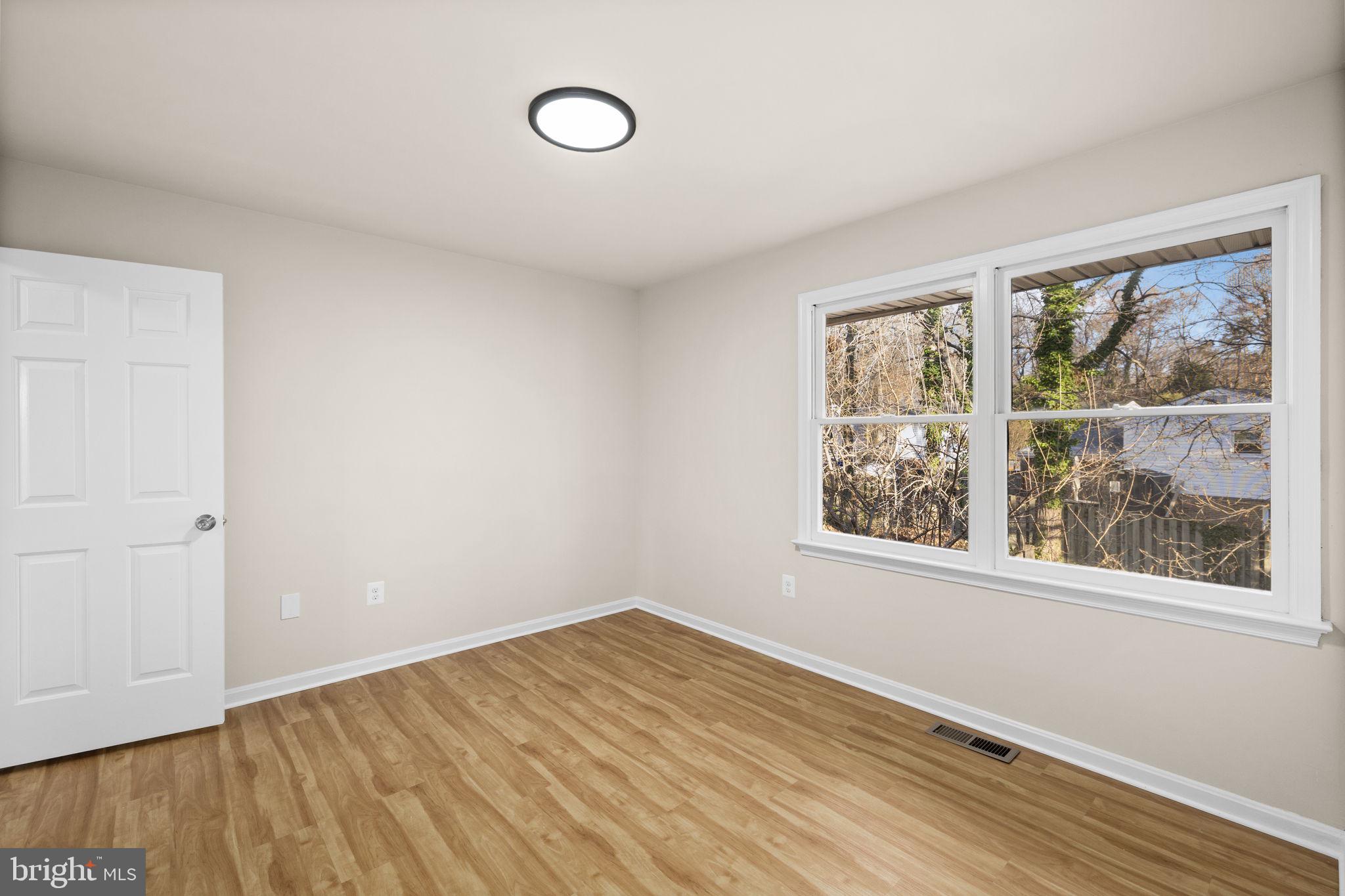 OLDE GREENWICH - Residential