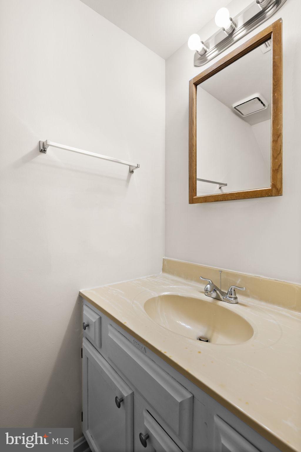 OLDE GREENWICH - Residential