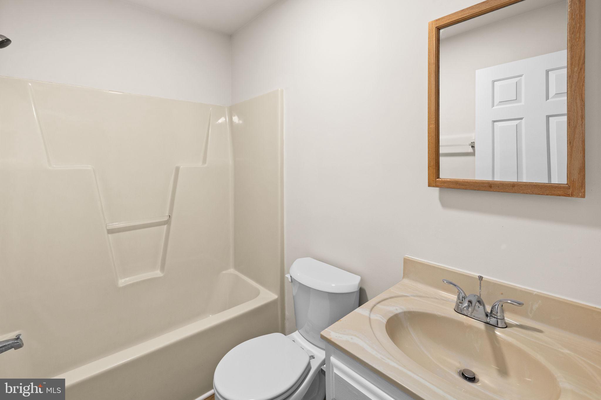 OLDE GREENWICH - Residential