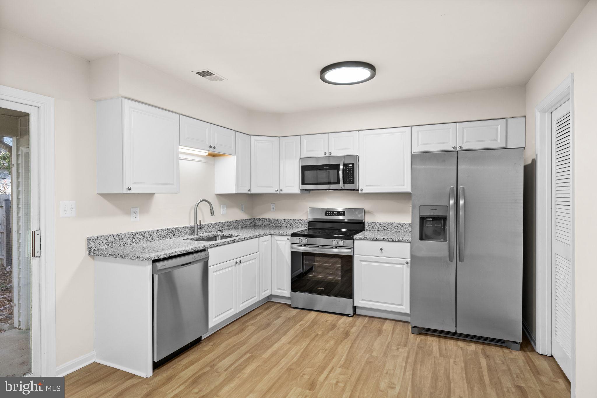 OLDE GREENWICH - Residential