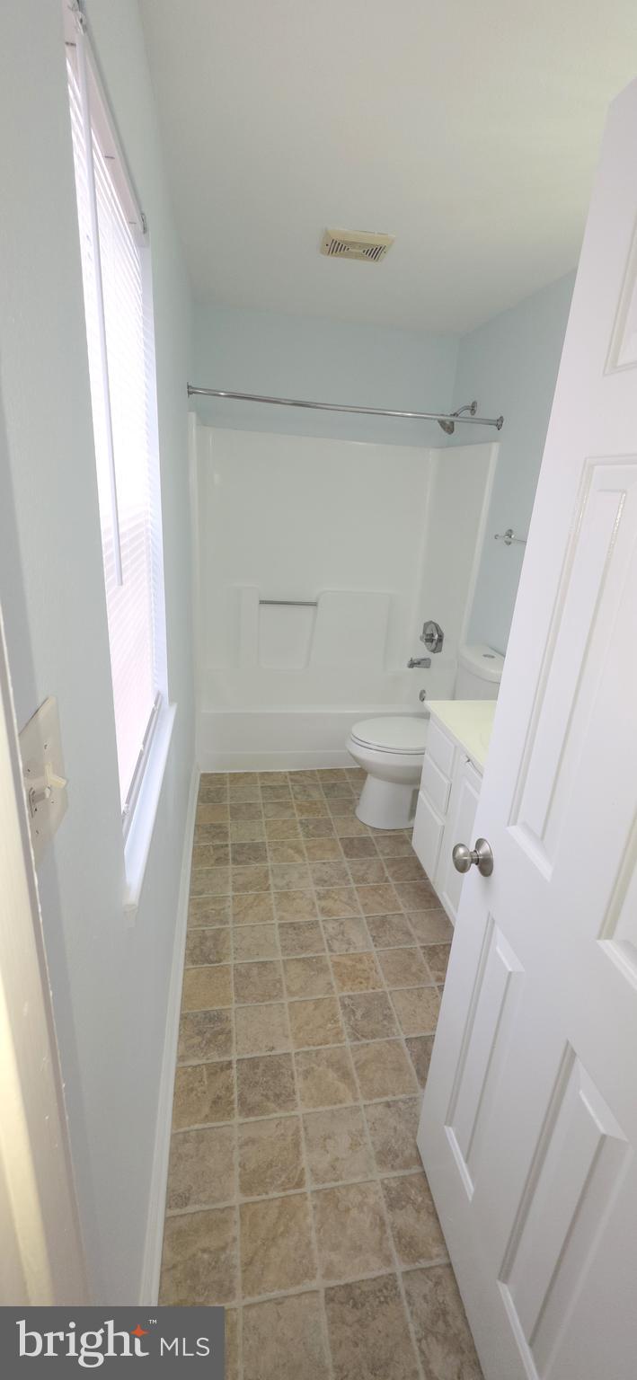 CEDAR LEE CONDOMINIUM - Residential