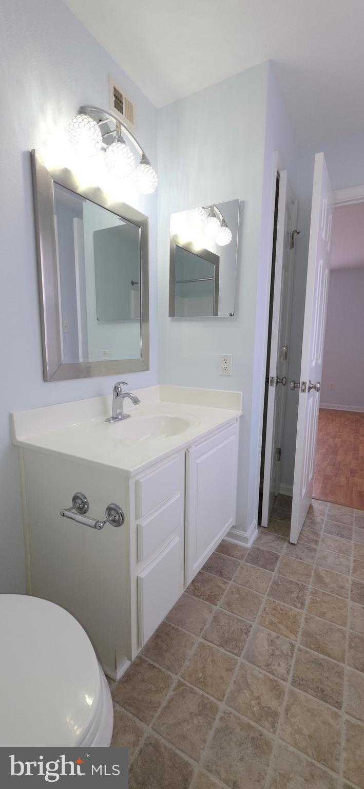 CEDAR LEE CONDOMINIUM - Residential