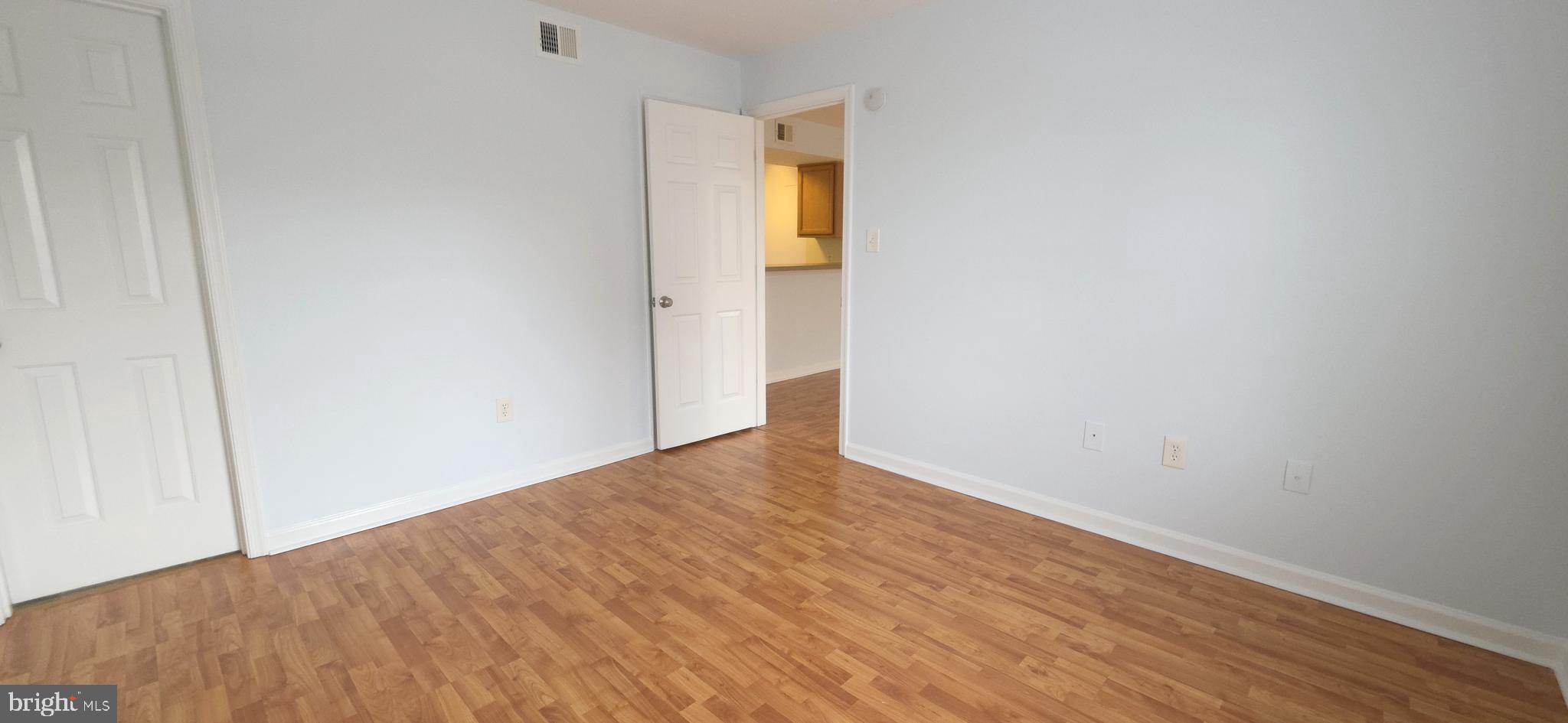 CEDAR LEE CONDOMINIUM - Residential