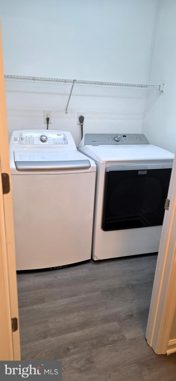 CEDAR LEE CONDOMINIUM - Residential