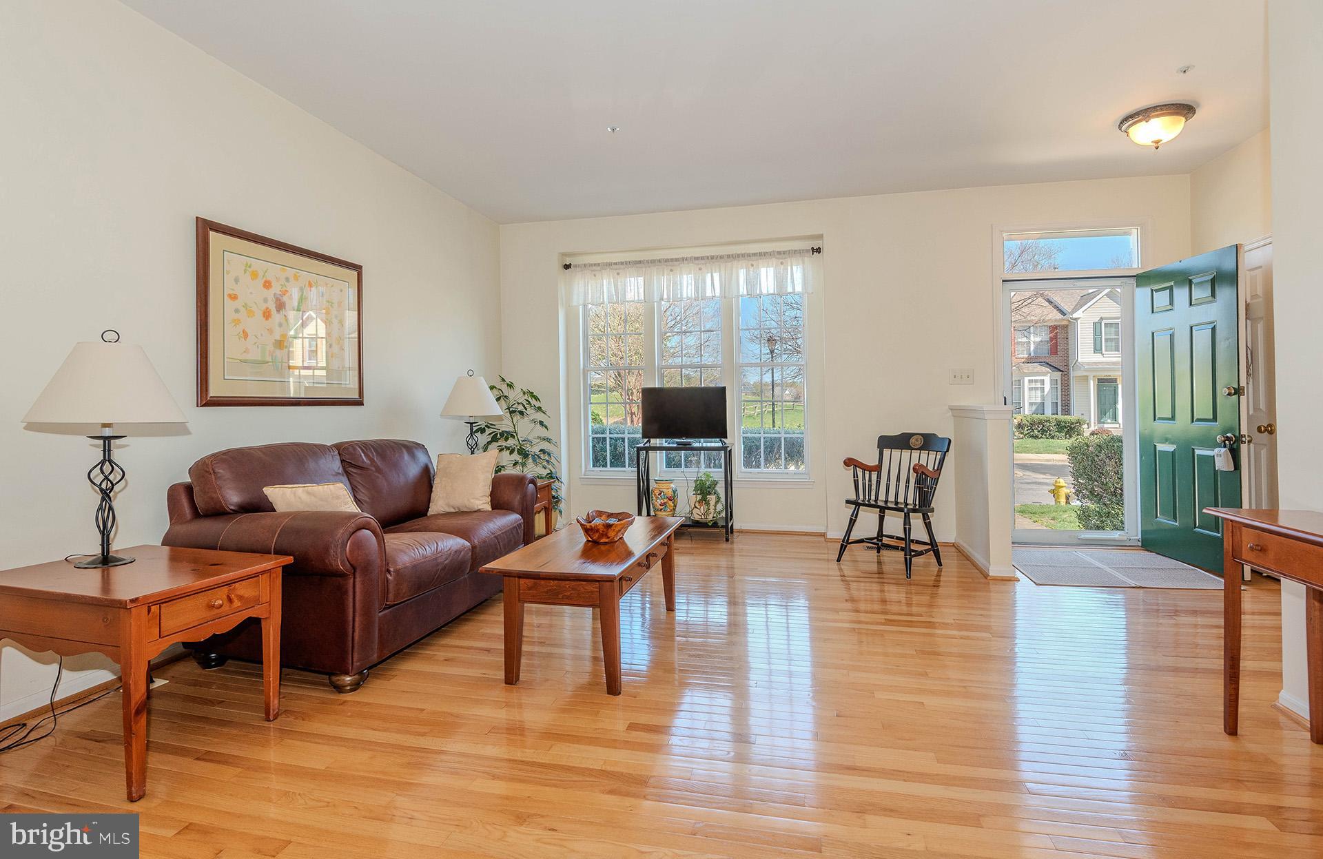 2527 DOG LEG COURT 14