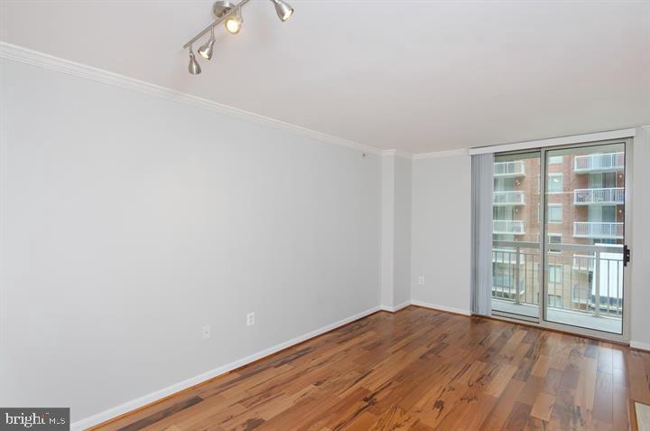 VIRGINIA SQUARE - Residential Lease