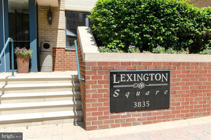 VIRGINIA SQUARE - Residential Lease