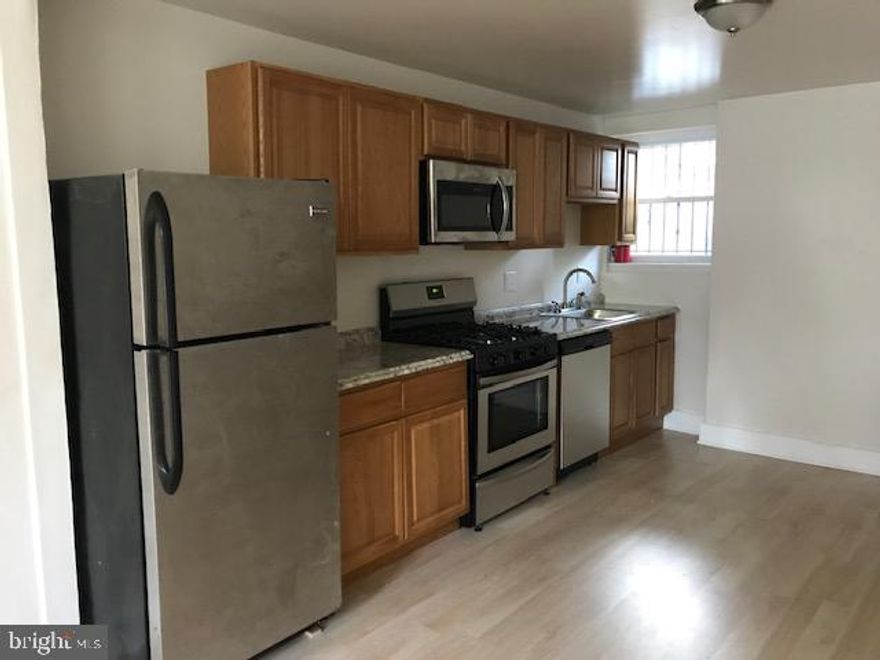 A great rental in the uber popular Point Breeze! New flooring, large rear yard, tile bathroom, two spacious bedrooms, new washer and dryer and alarm system. Great block in the heart of the neighborhood. The location is very walkable to Rittenhouse Square, Graduate Hospital, Broad Street and all of South Philadelphia's best restaurants and attractions. At this price, this rental won t last long. Schedule a showing today! All square footage numbers are approximate and include above and below grade measurements. Square footage should be verified by the tenant.