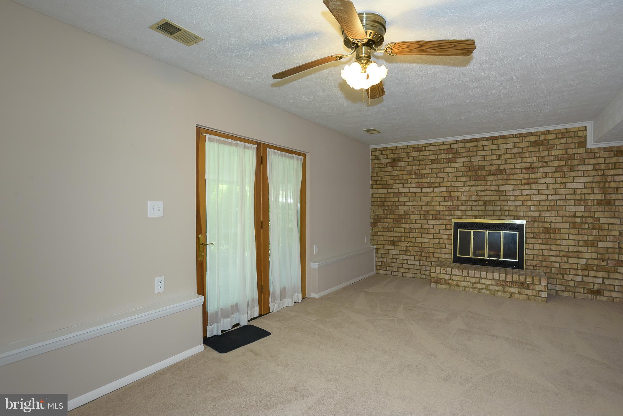 SPRIGGS COVE - Residential