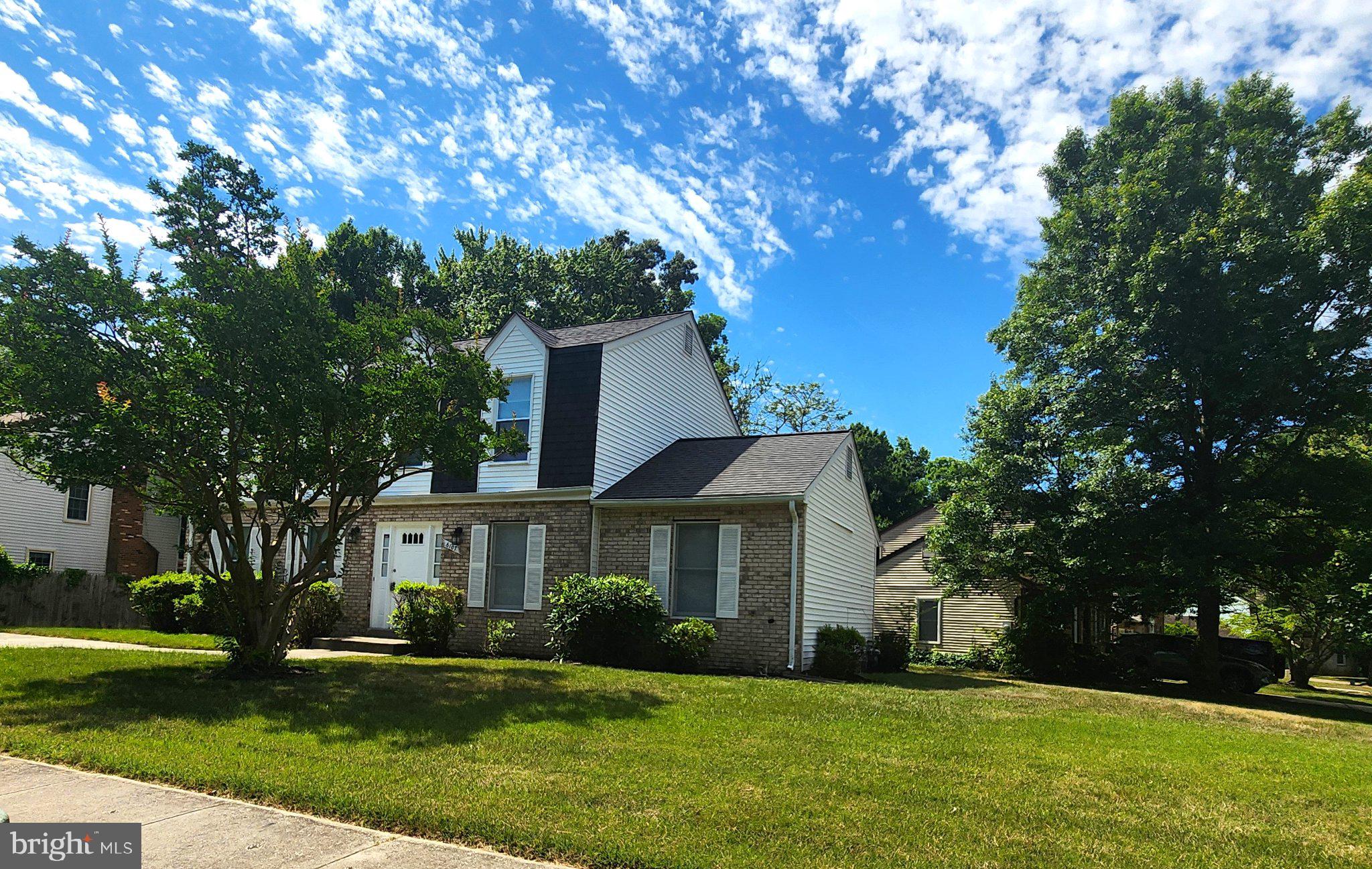 6107 WILLOW WAY