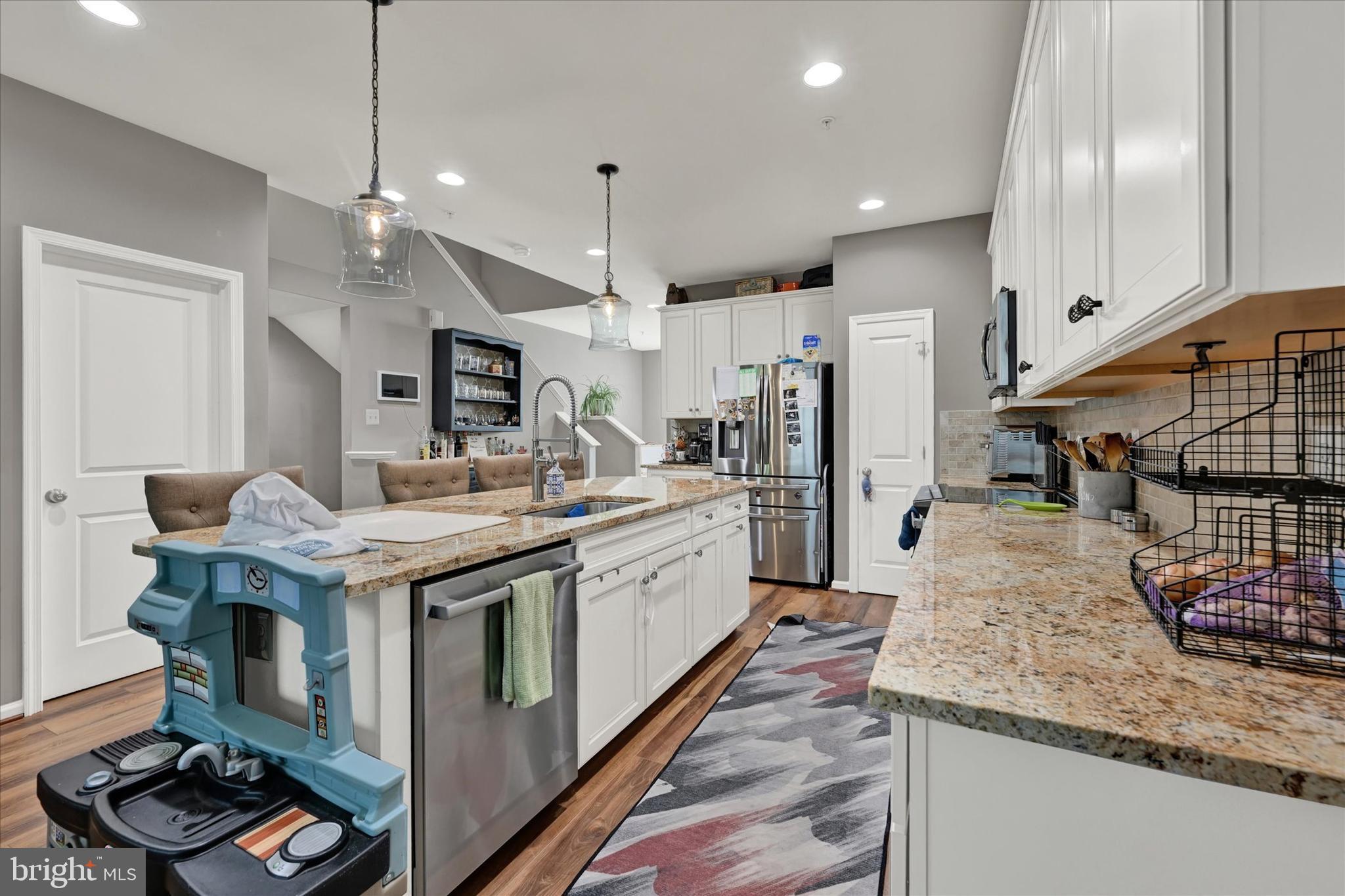 TANYARD COVE - Residential Lease