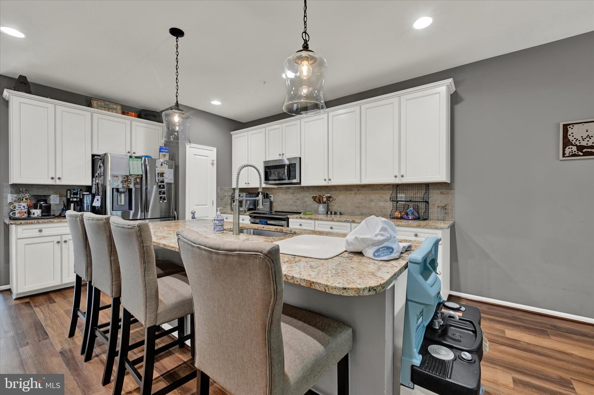 TANYARD COVE - Residential Lease