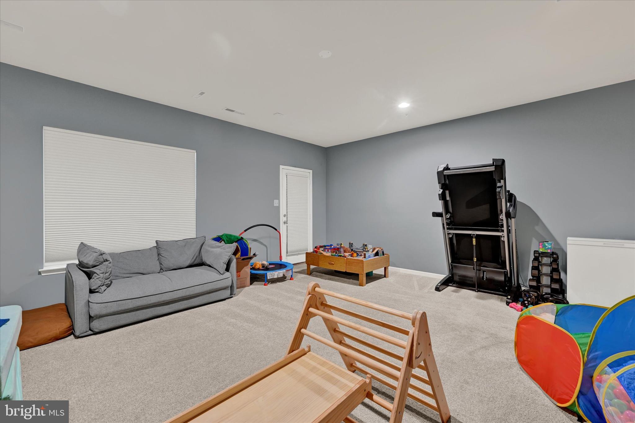 TANYARD COVE - Residential Lease