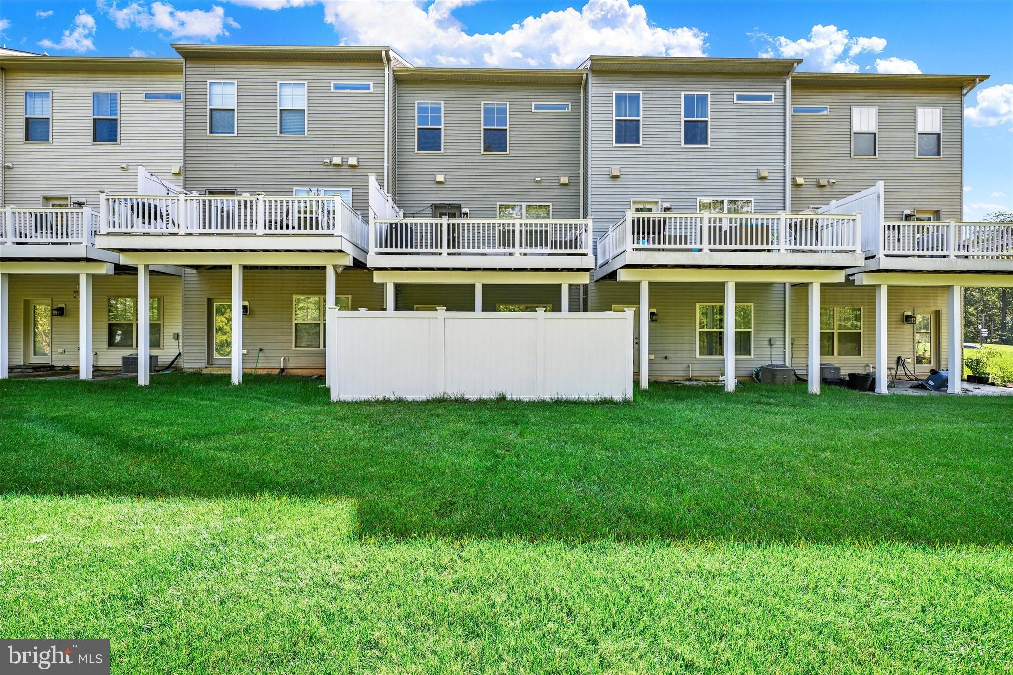 TANYARD COVE - Residential Lease