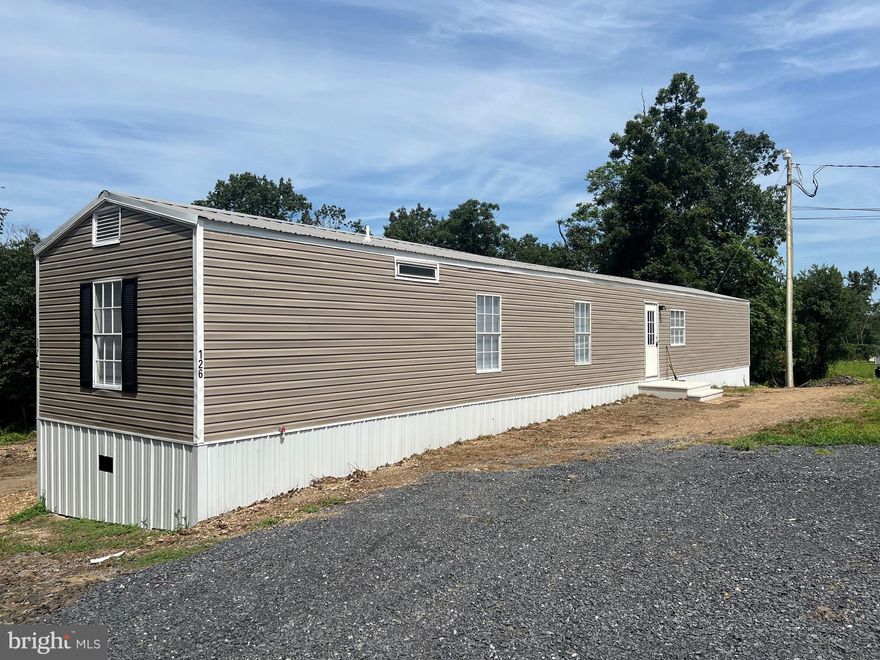 Welcome home to 126 Dugan Court. This three bedroom two bath has been fully updated with new flooring freshly painted new countertops and shows amazing. Owner will consider pets on a case by case basis with breed restrictions and weight limit restrictions as well as number restrictions. all applicants must pass a background check criminal check and credit check. It’s $40 per person for anyone over the age of 18 that would be residing in the home.