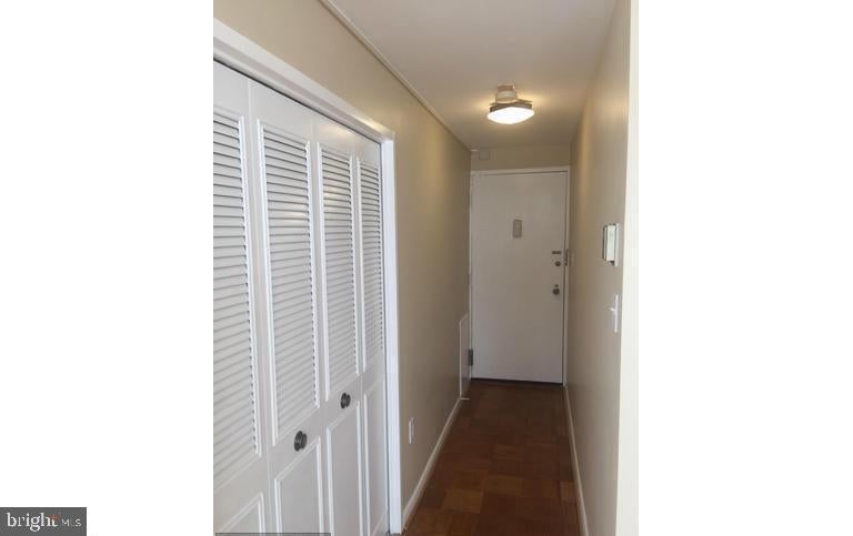 10201 GROSVENOR PLACE 1123