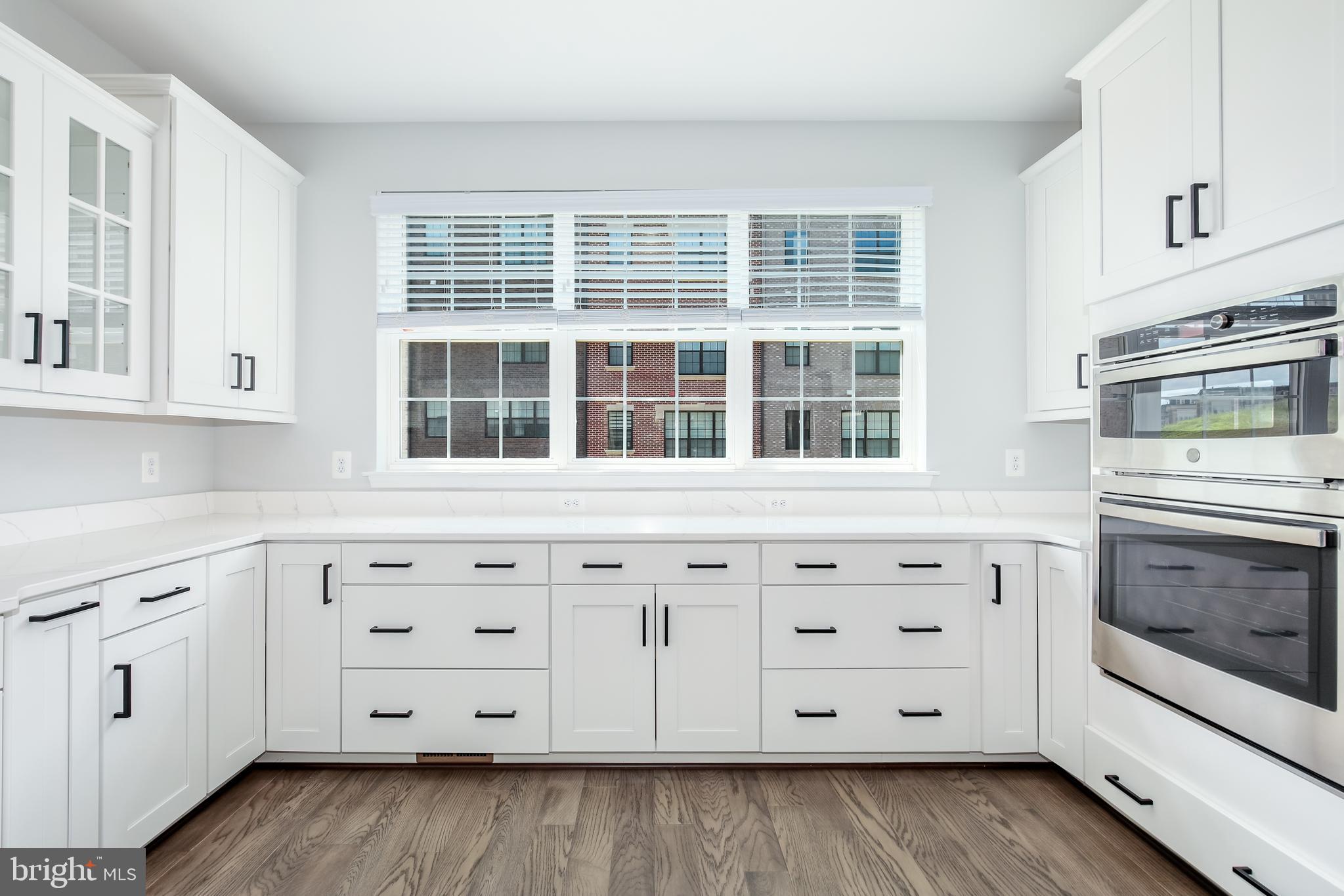 POTOMAC OVERLOOK CONDO - Residential