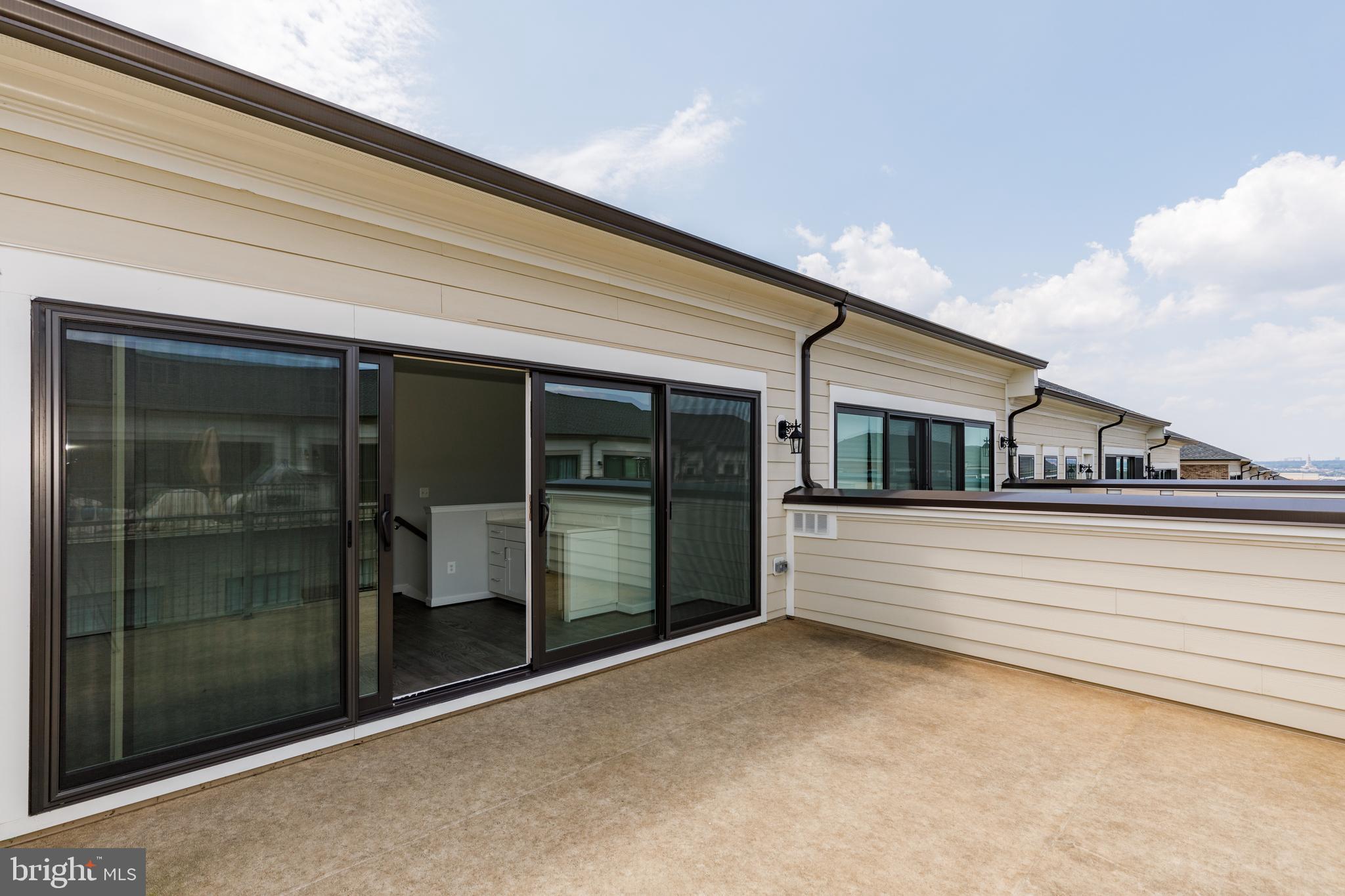 POTOMAC OVERLOOK CONDO - Residential