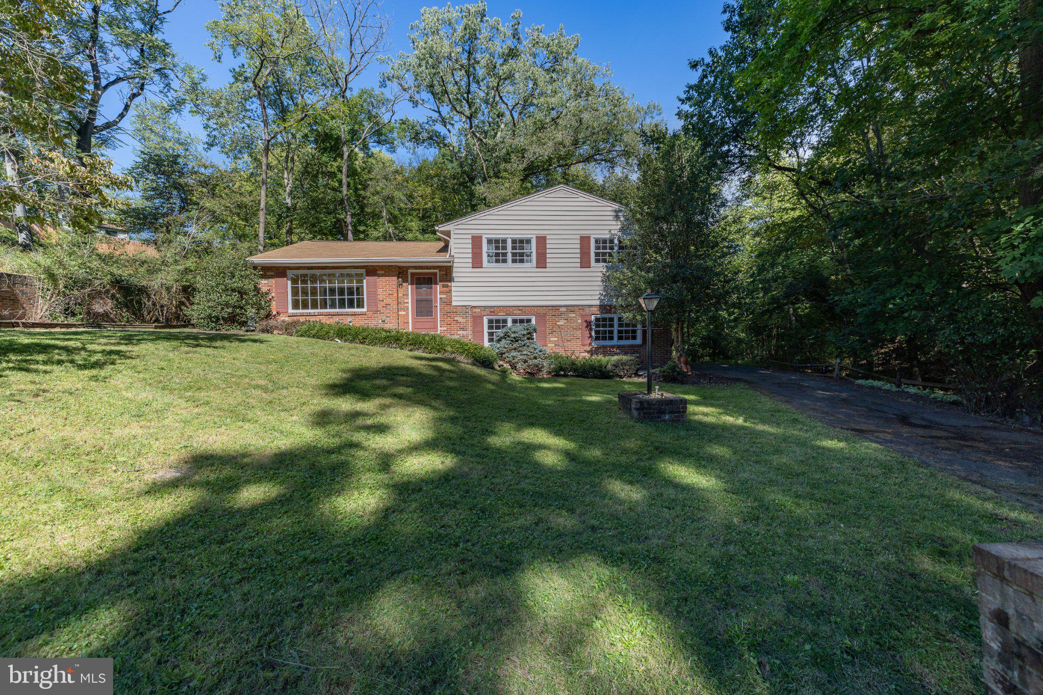 111 GLENDALE CIRCLE