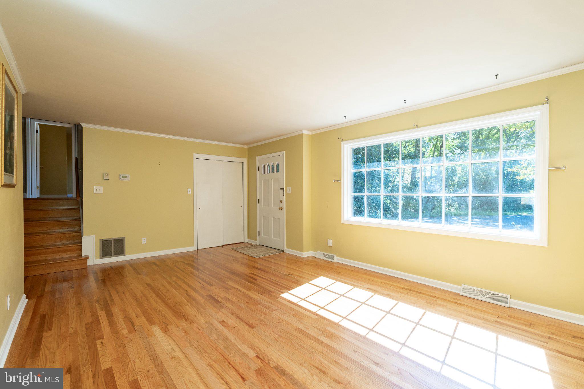 111 GLENDALE CIRCLE