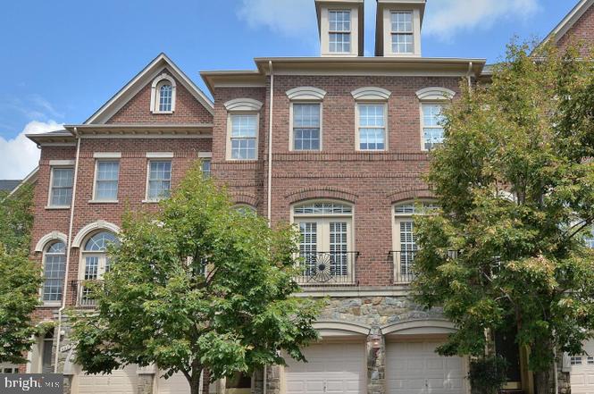 CAMERON STATION - Residential