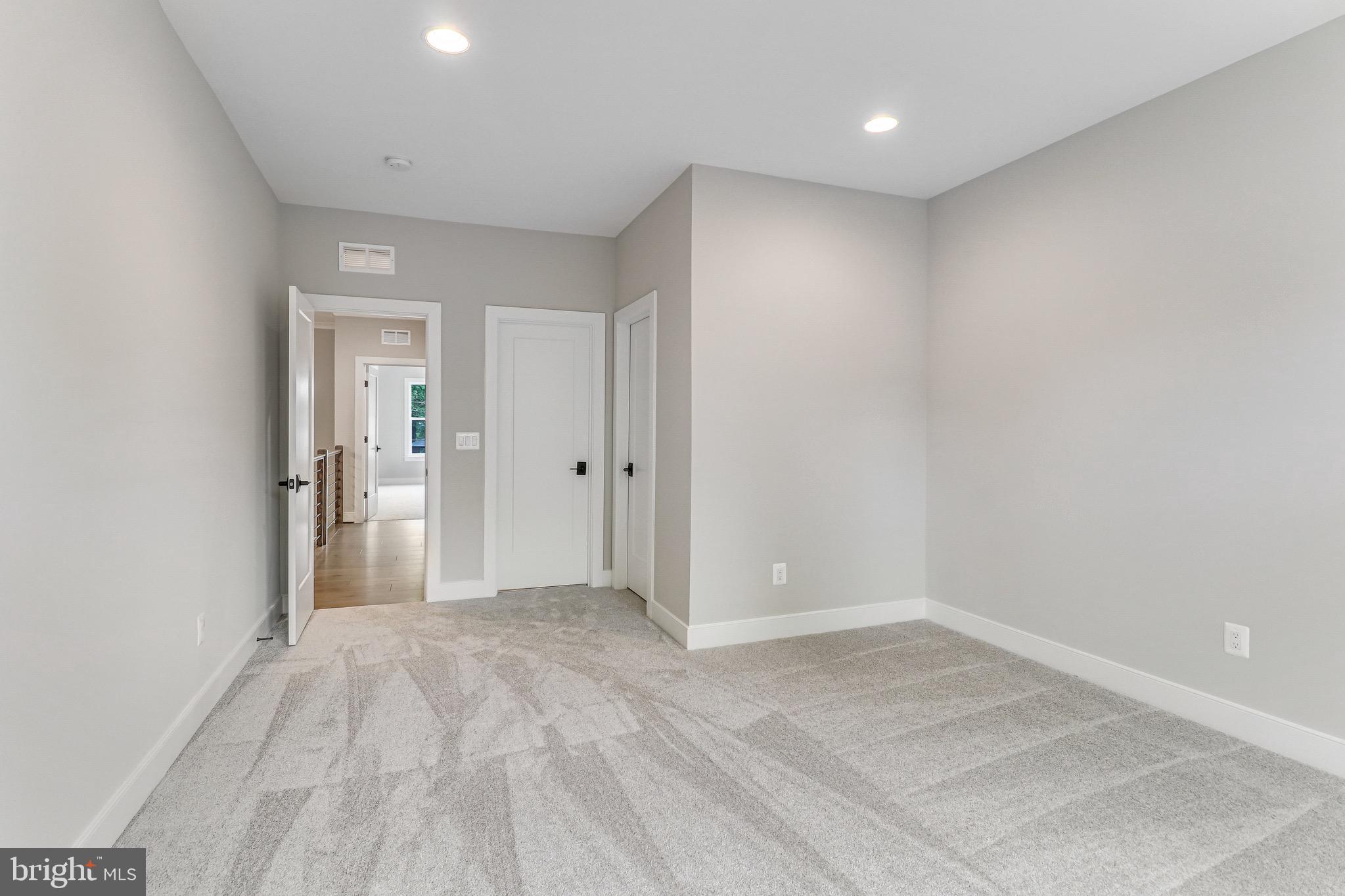 LITTLE VIENNA ESTATES - Residential