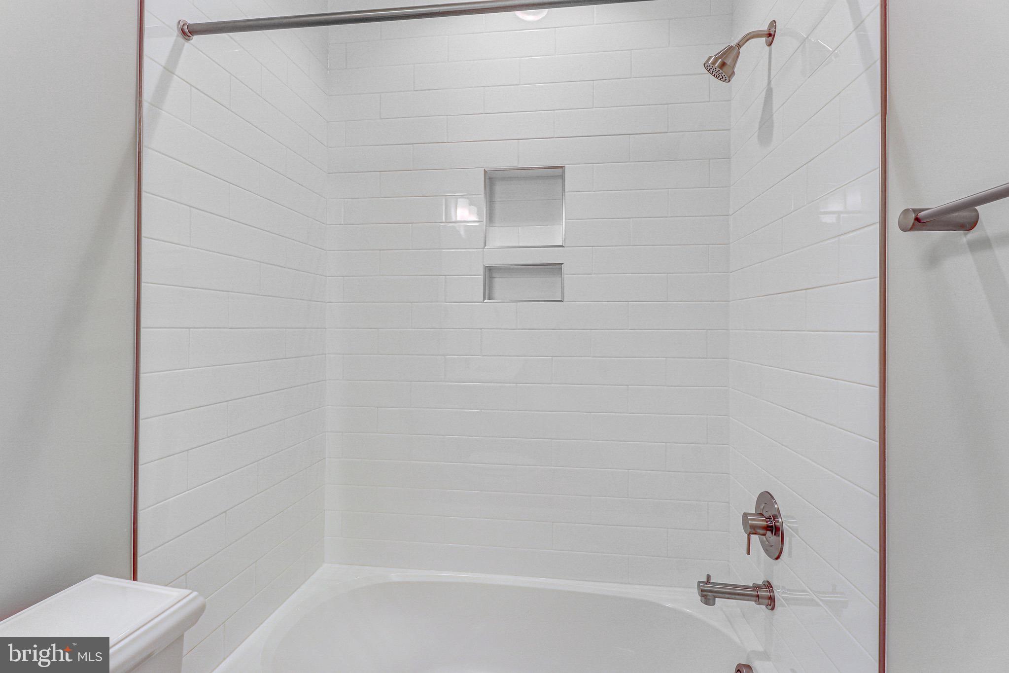 LITTLE VIENNA ESTATES - Residential