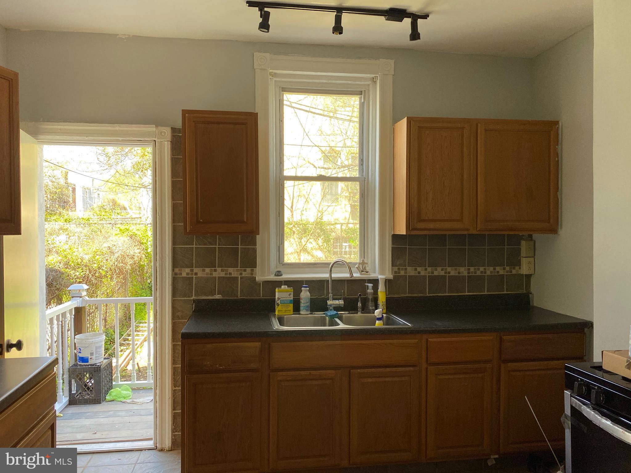 WEST PHILADELPHIA - Residential