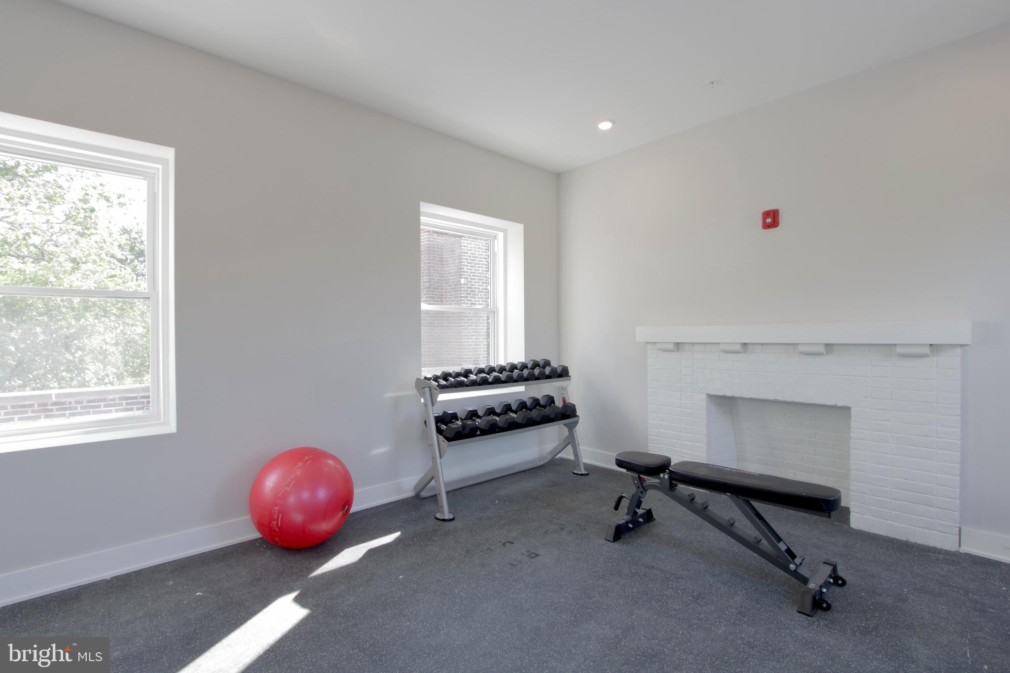 FRANKFORD - Residential Lease