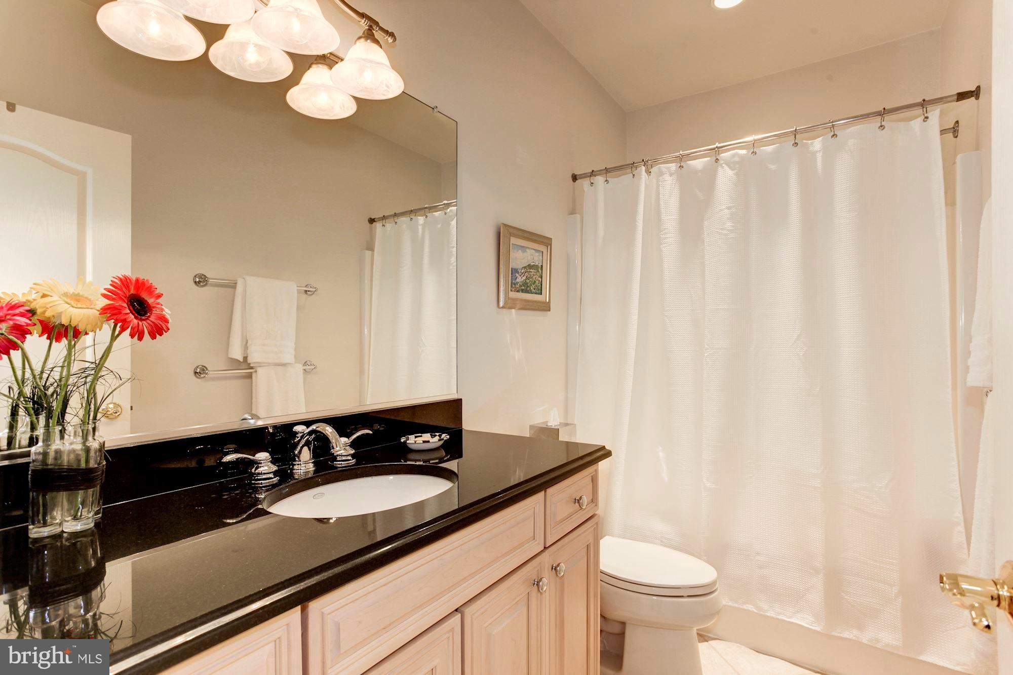 TARA MANOR - Residential