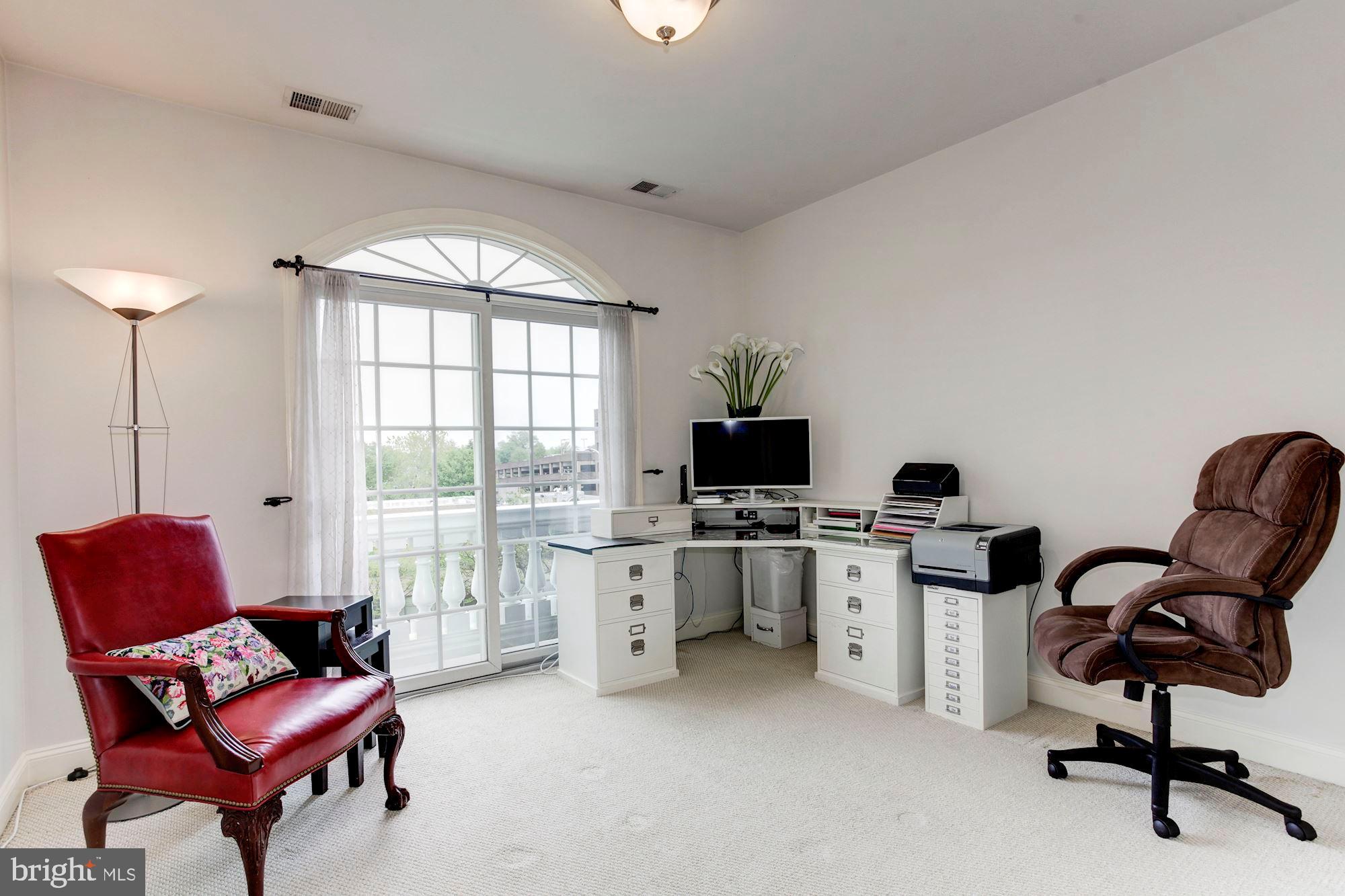 TARA MANOR - Residential