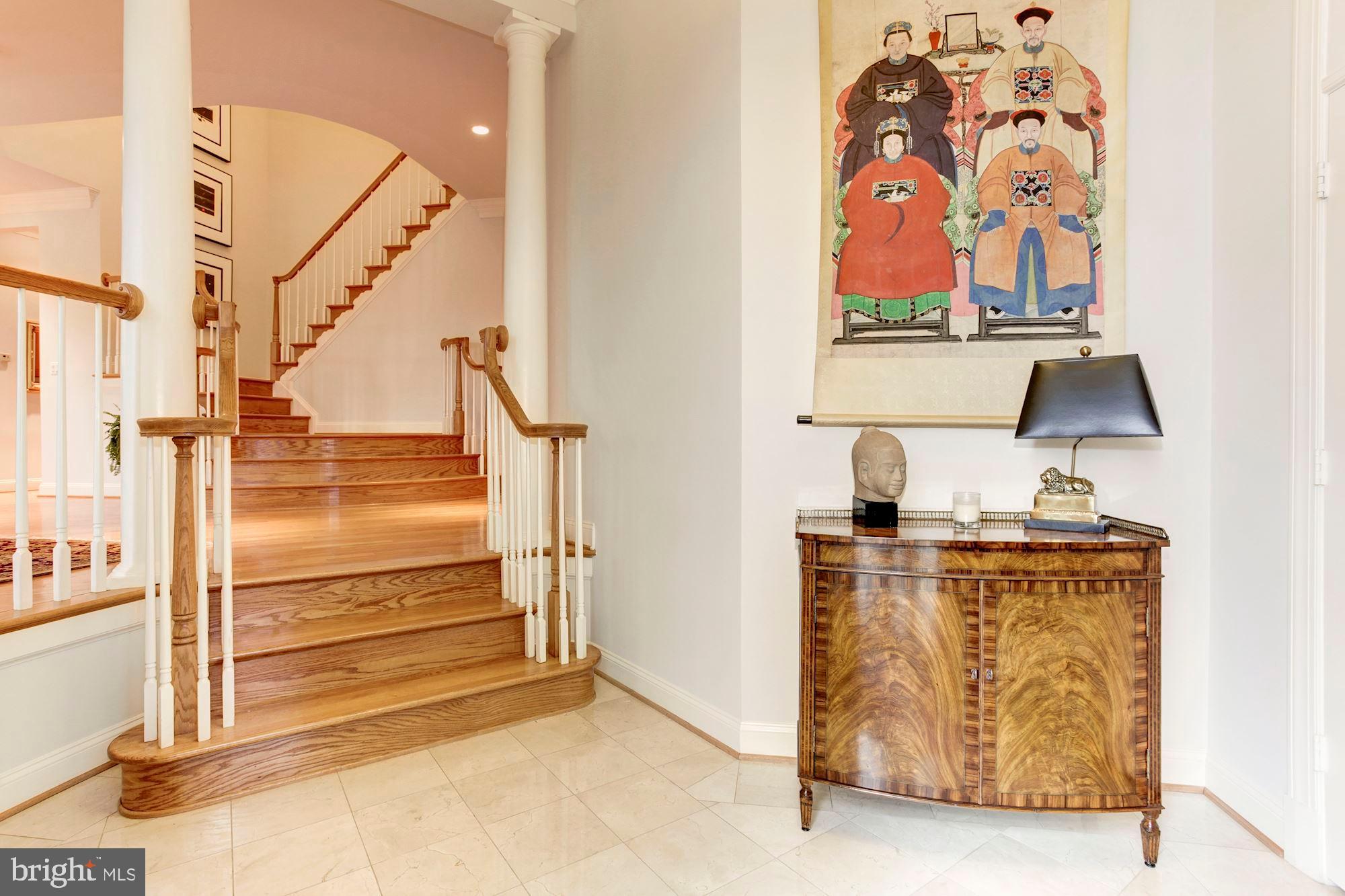 TARA MANOR - Residential