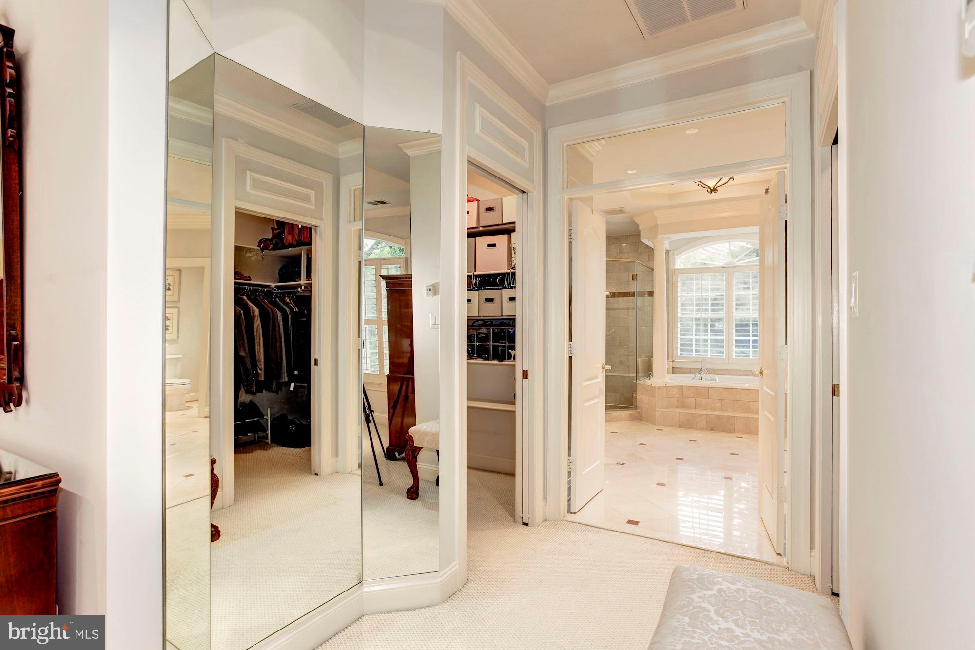 TARA MANOR - Residential