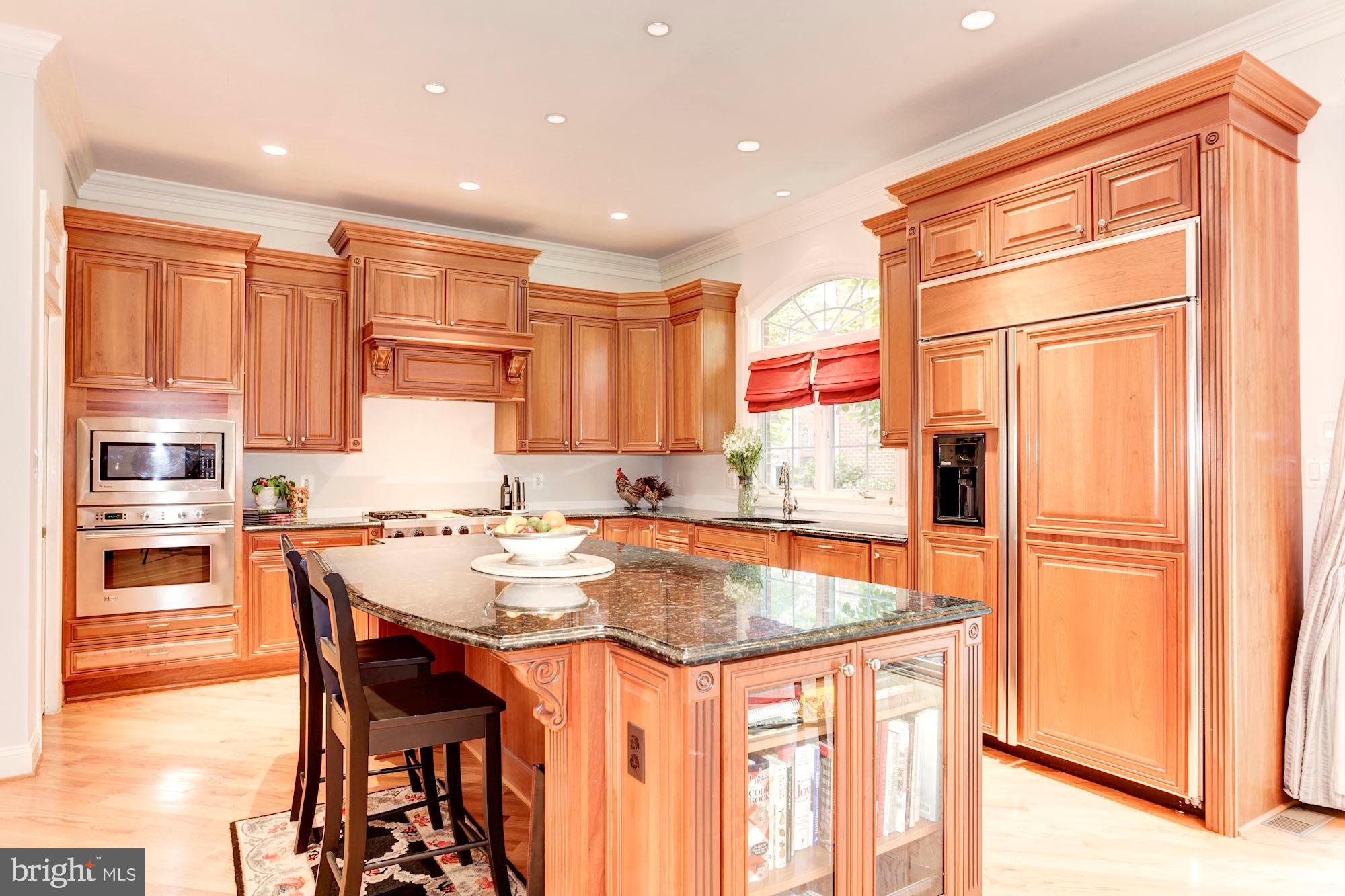 TARA MANOR - Residential