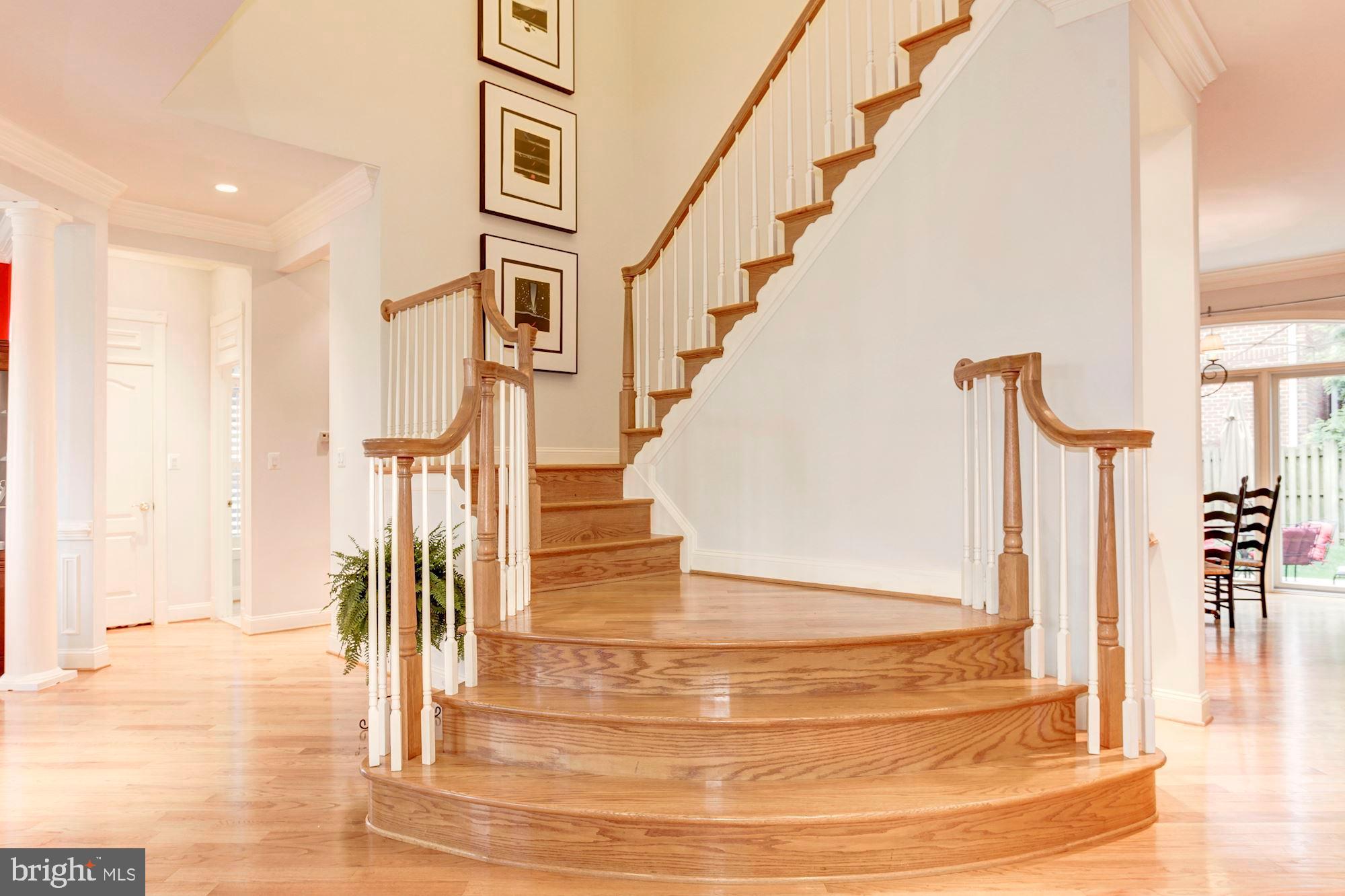 TARA MANOR - Residential