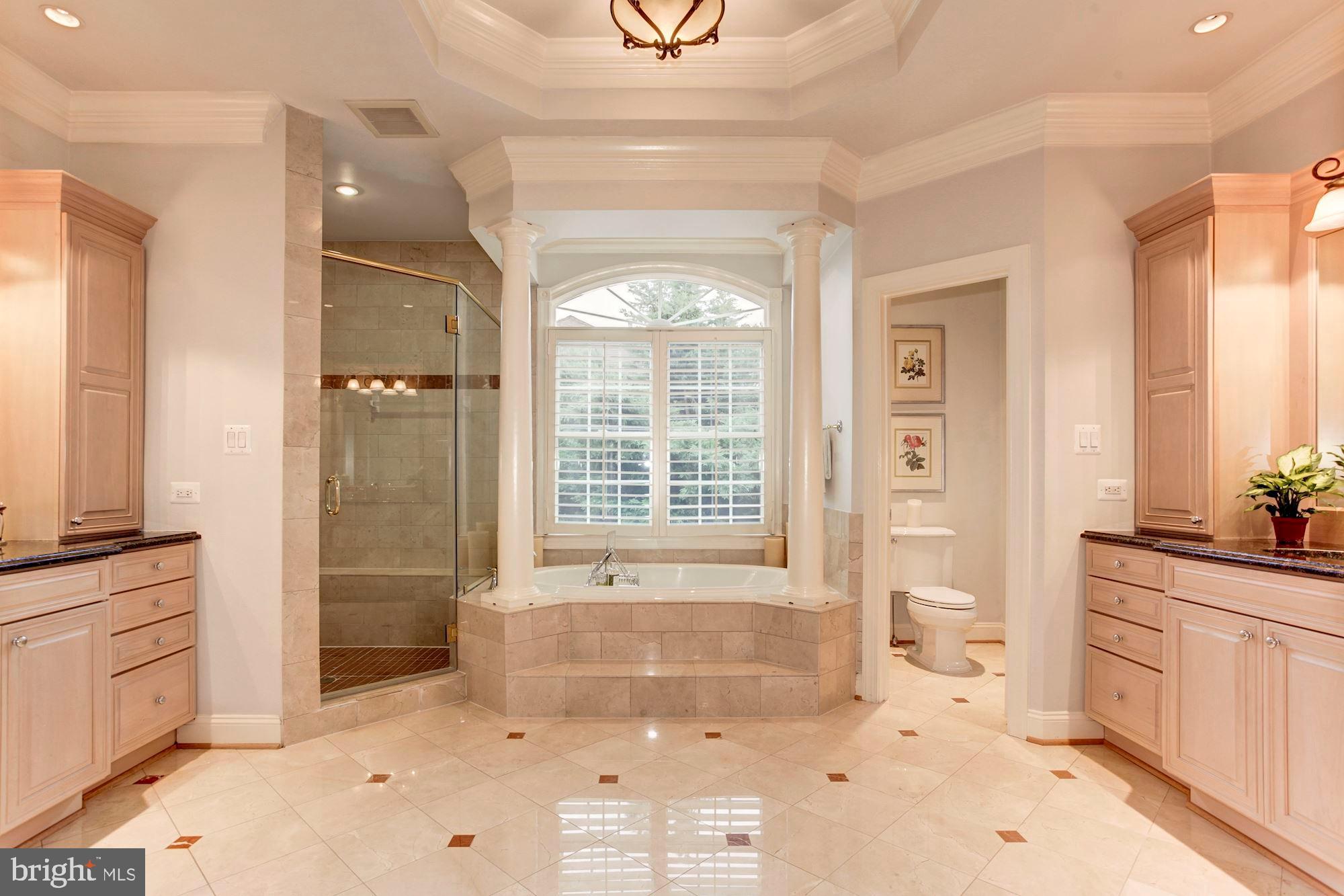 TARA MANOR - Residential