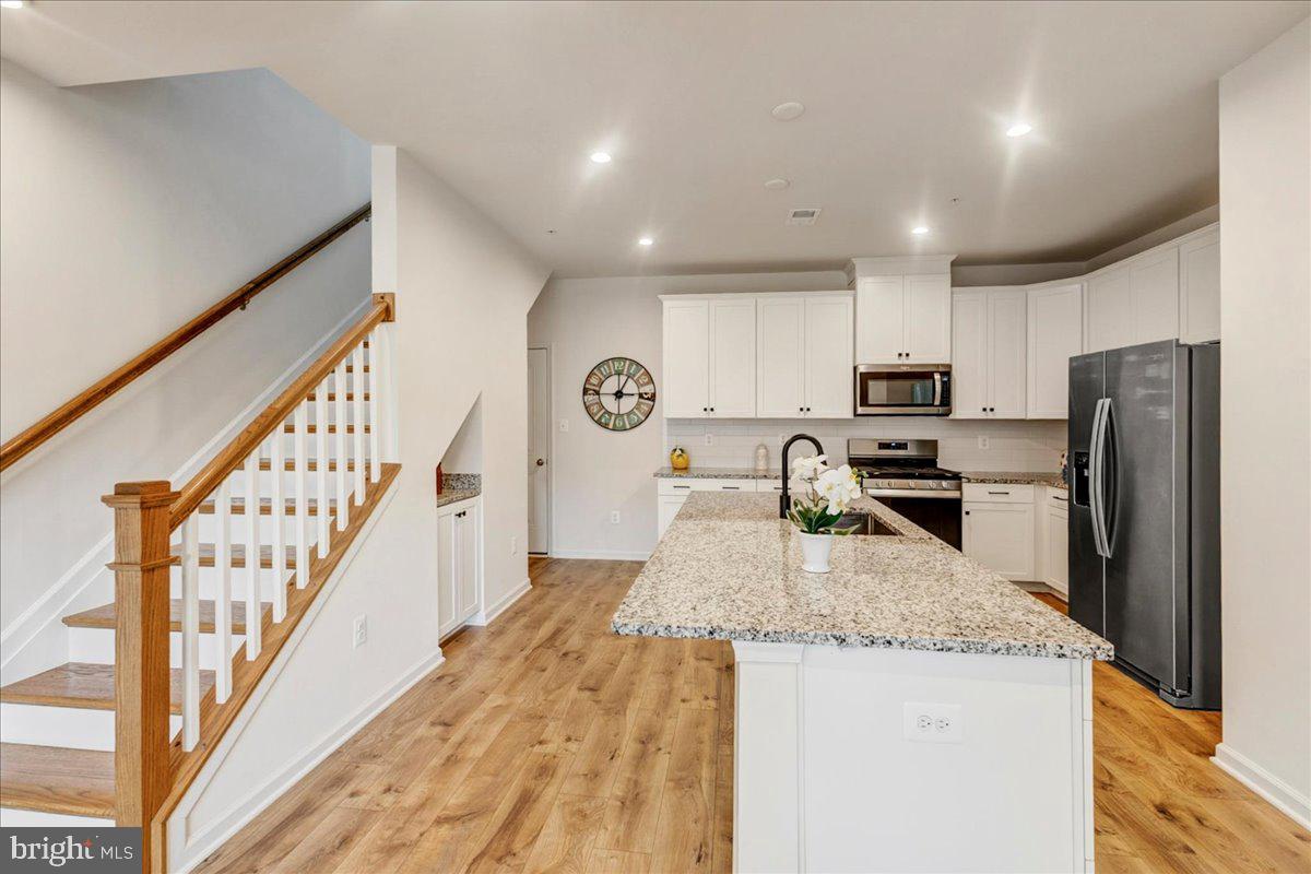 4619 CROSSING COURT A