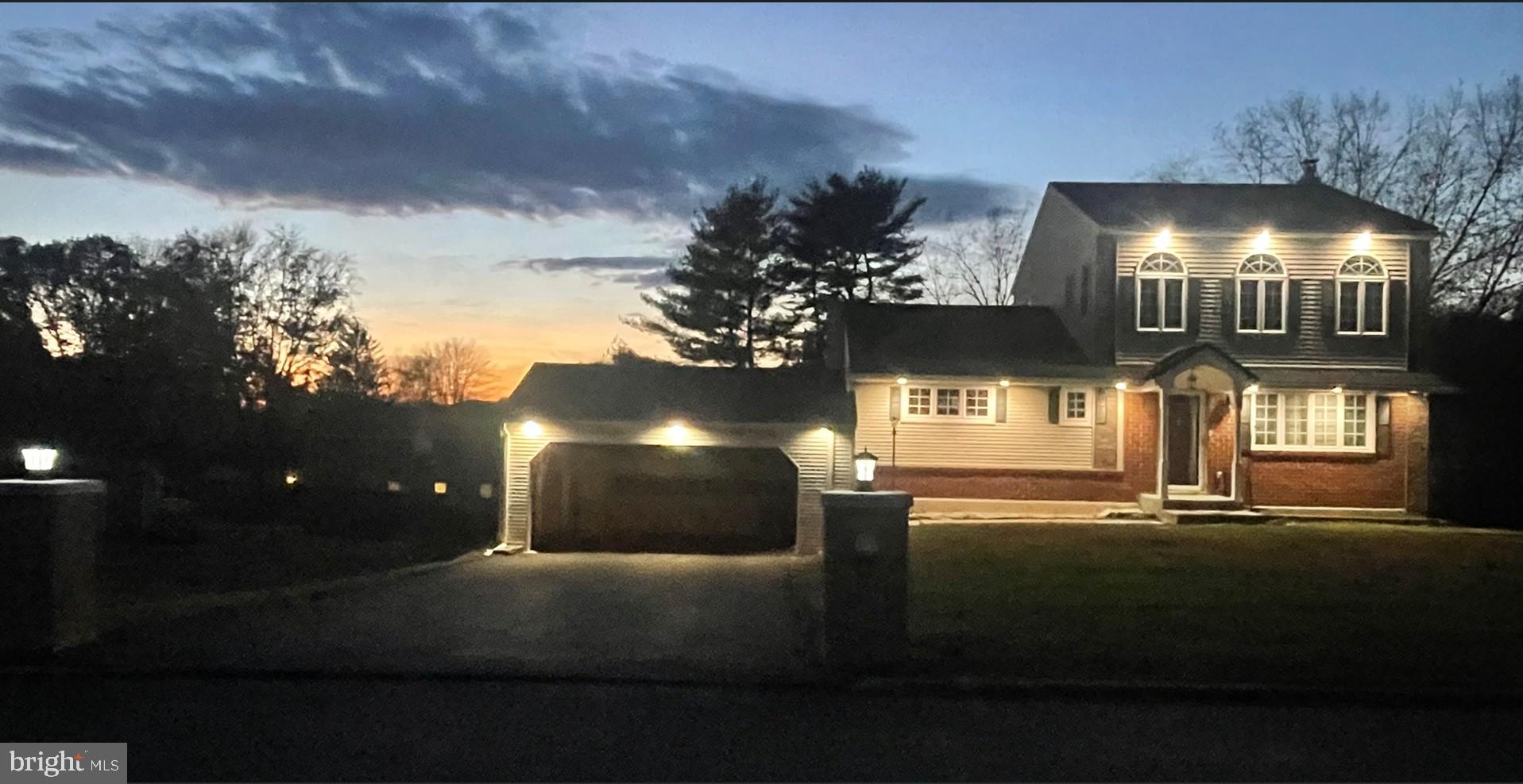 SUNSET GROVE - Residential