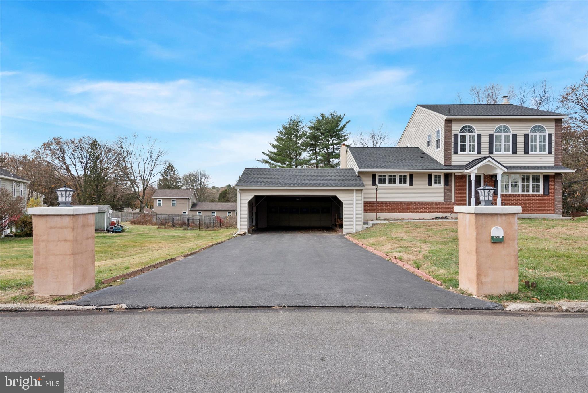 SUNSET GROVE - Residential