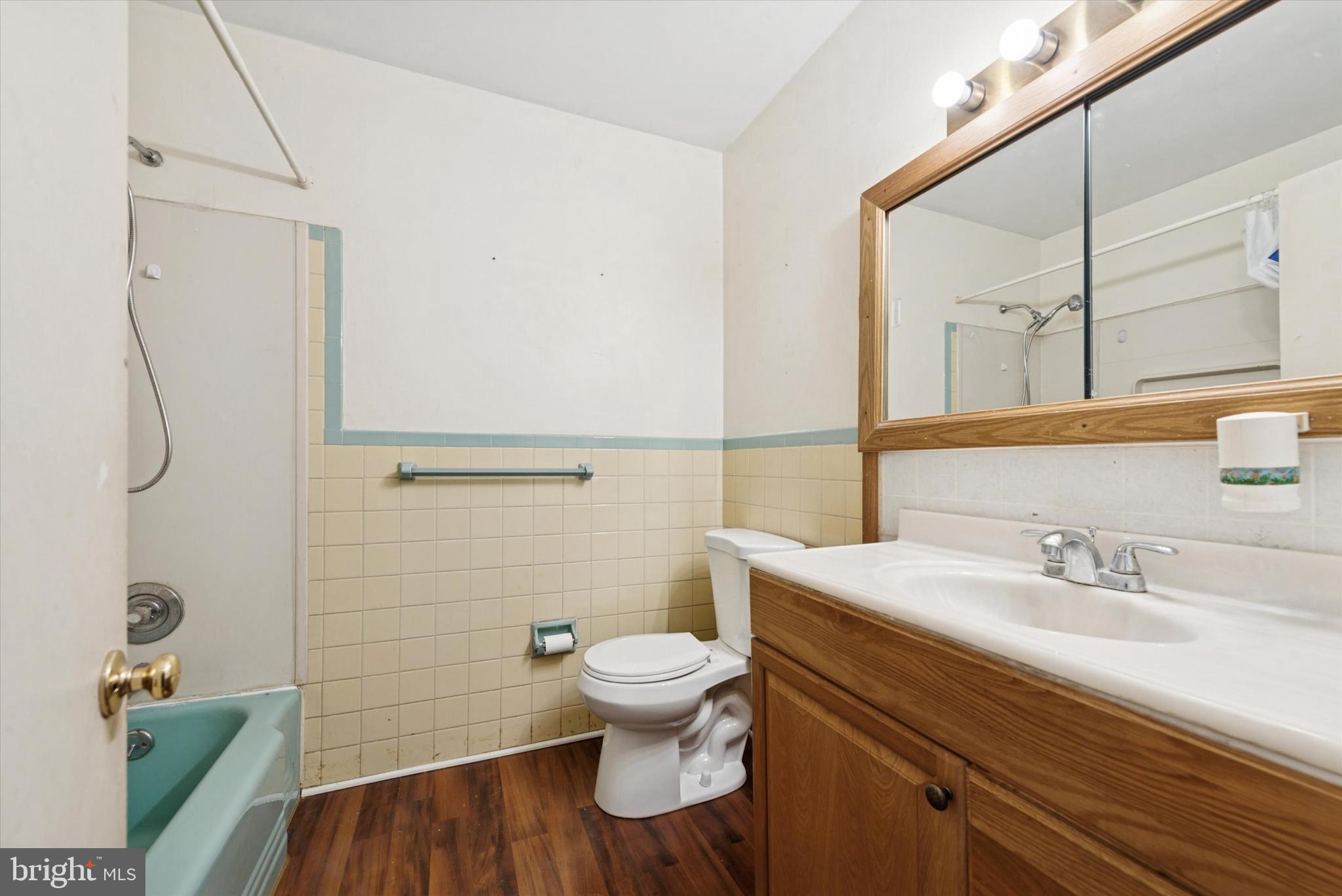 SUNSET GROVE - Residential