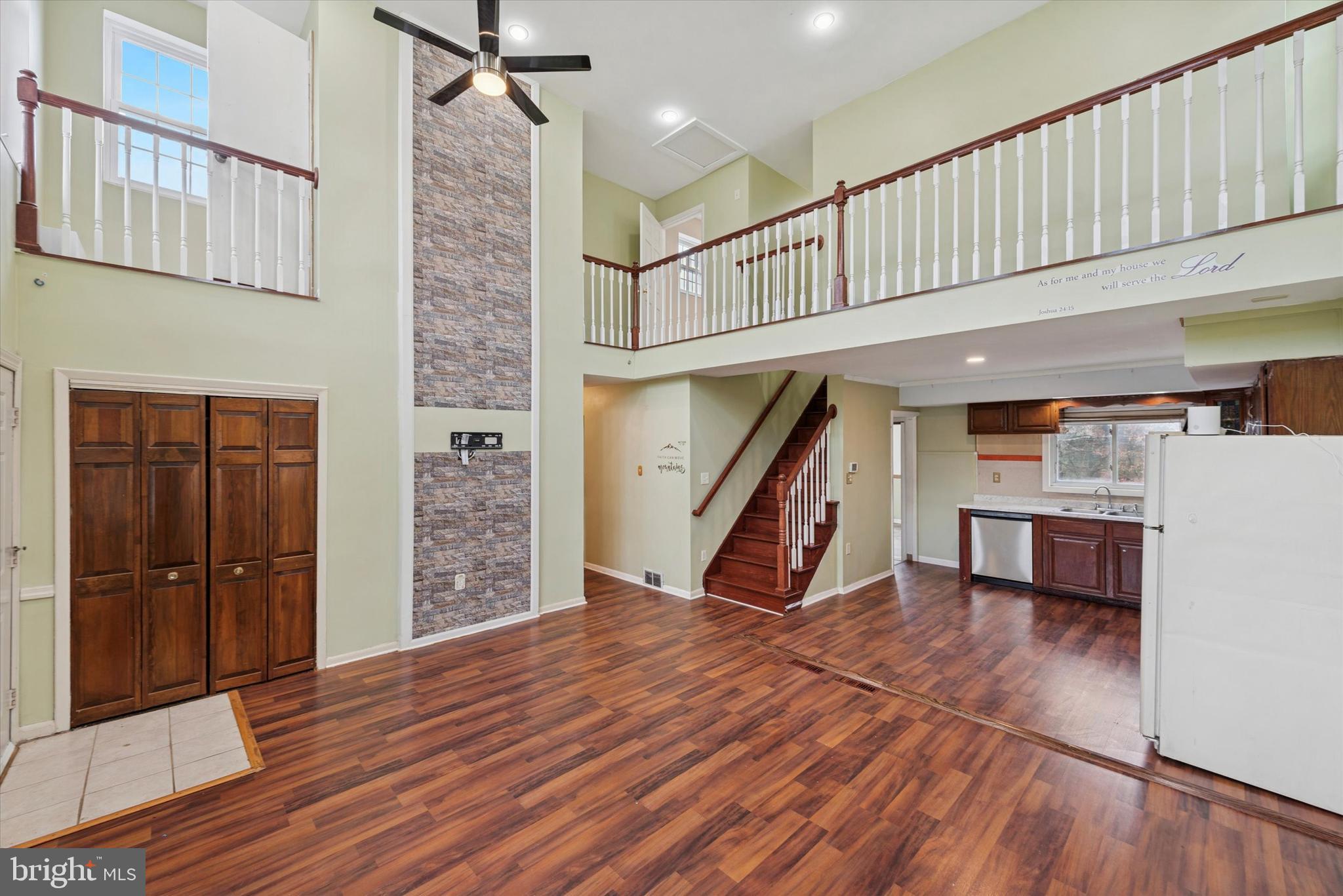 SUNSET GROVE - Residential