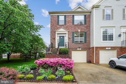19 VANDERBILT COURT ROCKVILLE MD 20850
