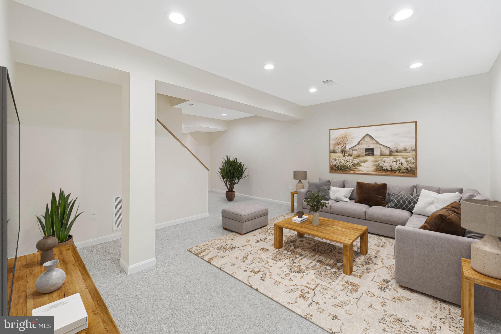 CHANTILLY HIGHLANDS - Residential